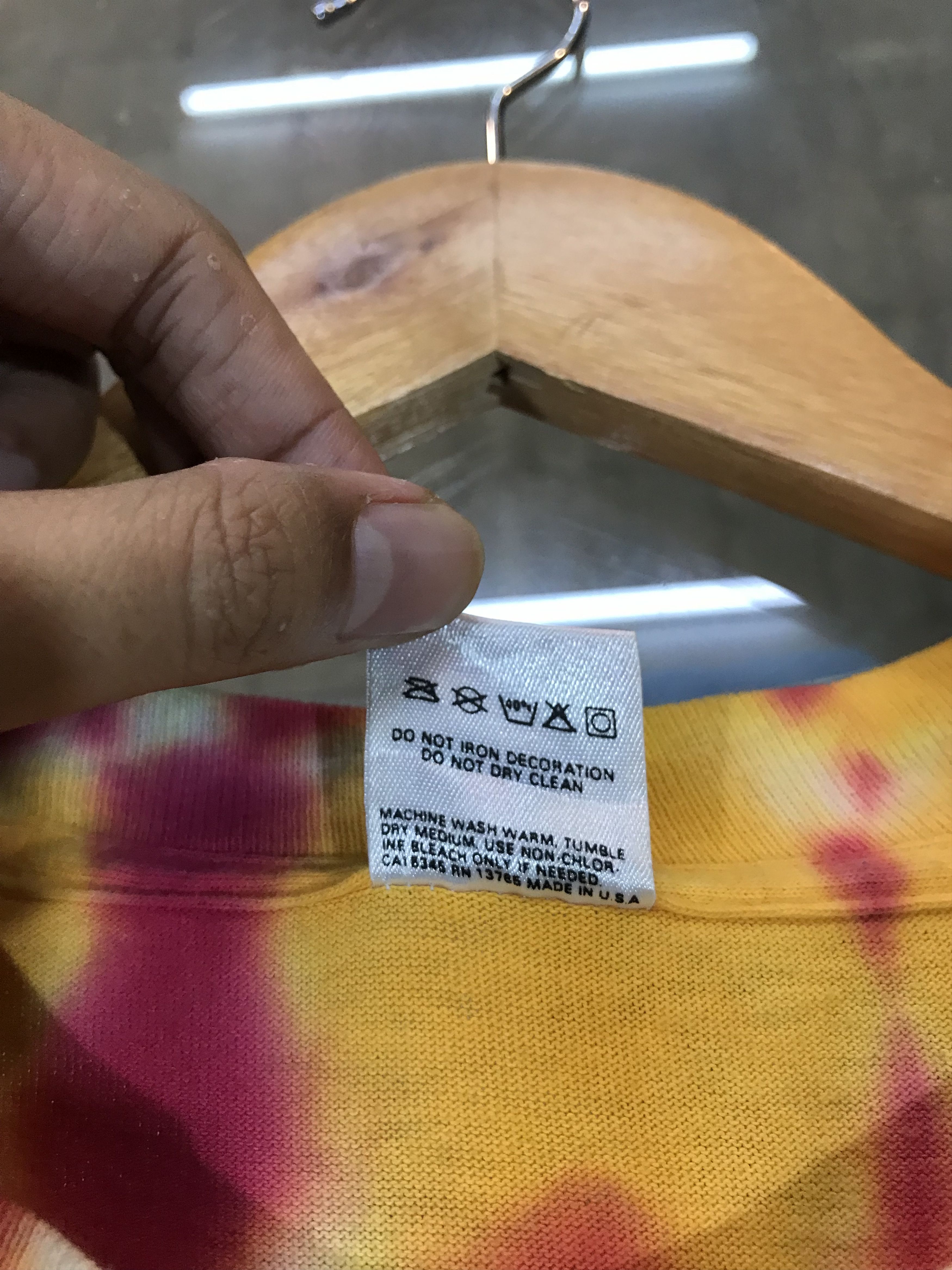 Fruit Of The Loom Vintage Lithuania Fruit Of The Loom Tye Dye Tee Size US L / EU 52-54 / 3 - 8 Thumbnail