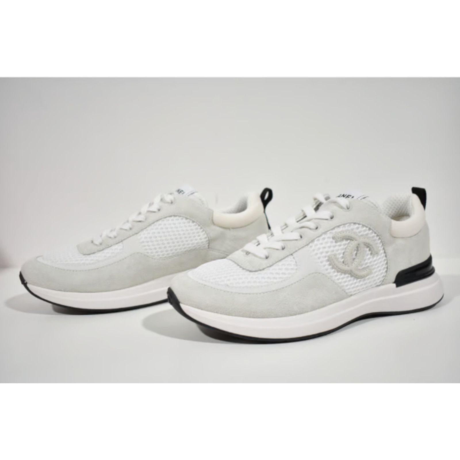 Chanel 22P Classic CC Lace Up Flat Runner Trainer Sneaker 39.5 Size US 9.5 / IT 39.5 - 11 Thumbnail