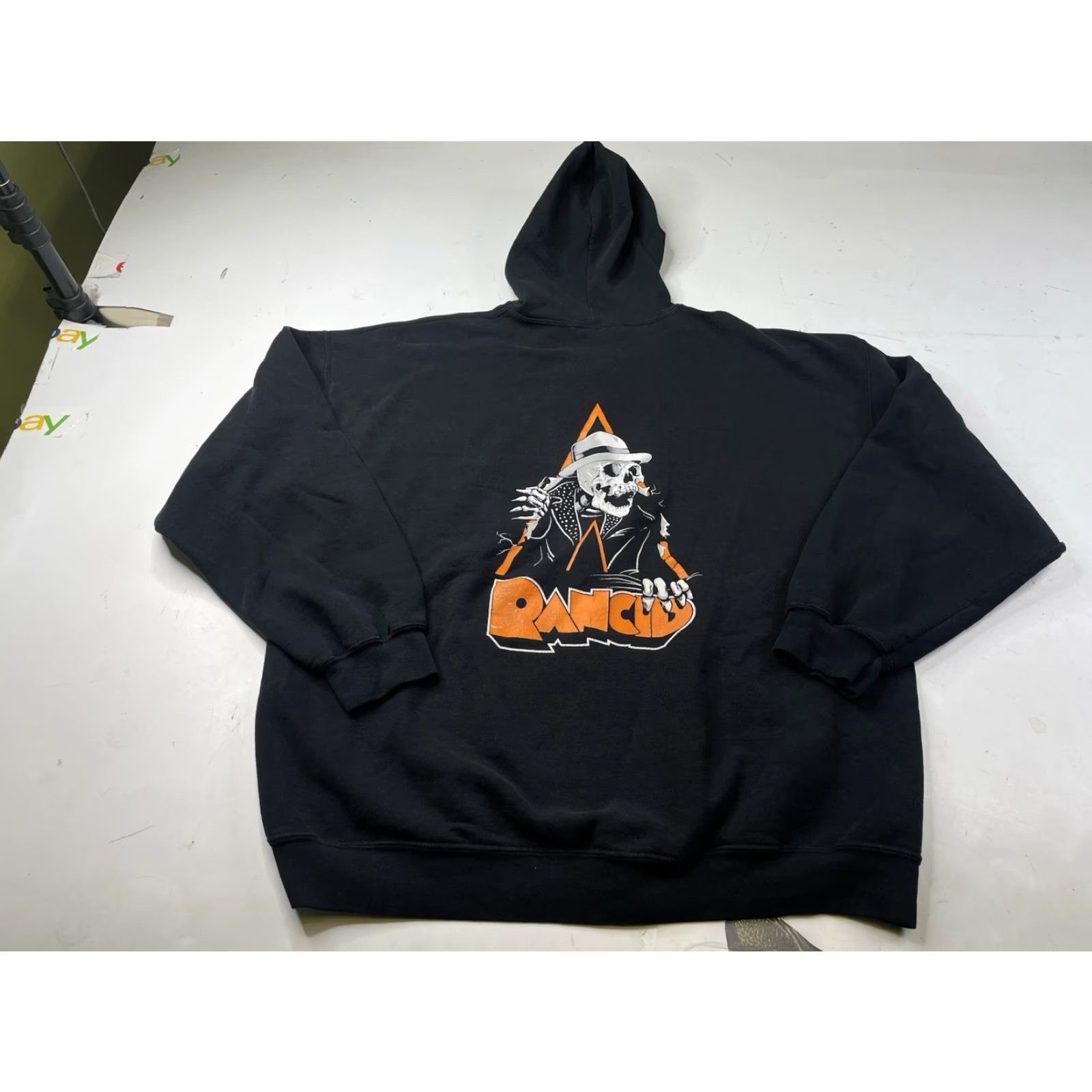 Gildan VINTAGE RANCID Skele-Tim Breakout Full Zip Hoodie Sweatshirt Mens 2XL Black Sweatshirt Hoodie Mens 2XL Rancid Skele-Tim Breakout Hoodie Size US XXL / EU 58 / 5 - 2 Thumbnail