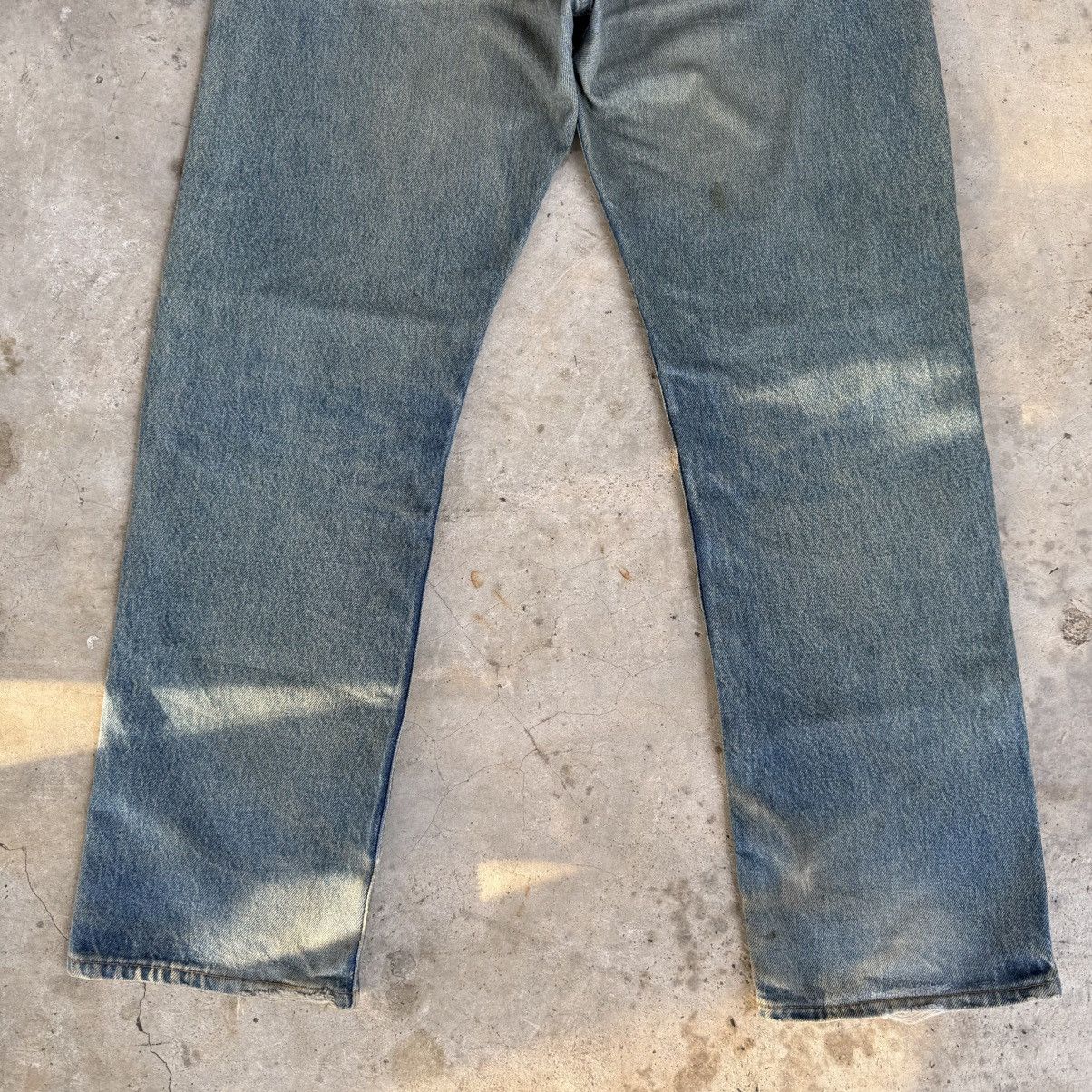 Levi's Vintage Clothing Vintage 95' Levi's 501 USA Button fly Rusty Faded Denim Jean Size US 36 / EU 52 - 15 Thumbnail
