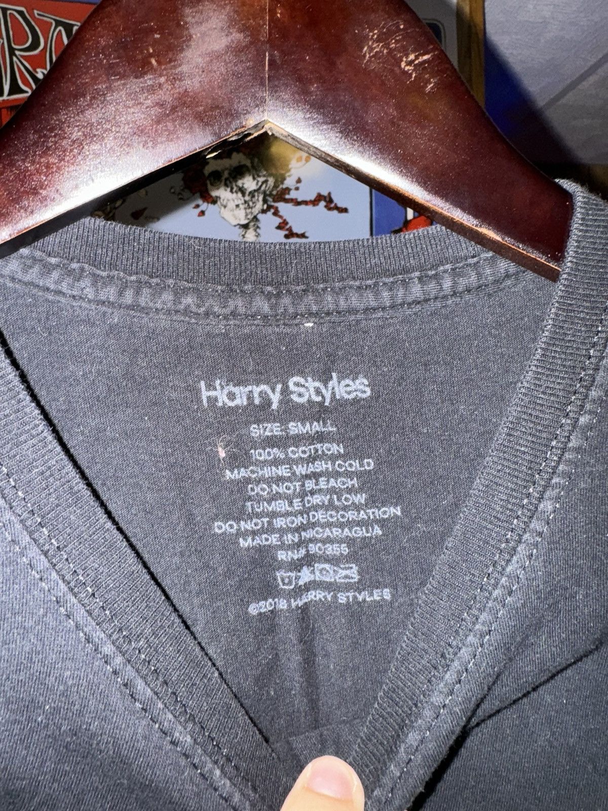 Band Tees RARE Harry Styles Live on Tour Shirt Size US S / EU 44-46 / 1 - 3 Thumbnail