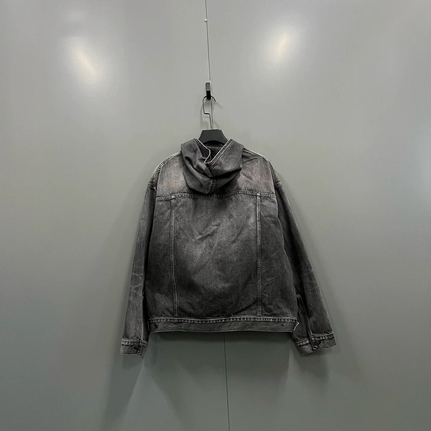 Balenciaga Balenciaga Washed Denim Hoodie Size US M / EU 48-50 / 2 - 2 Thumbnail