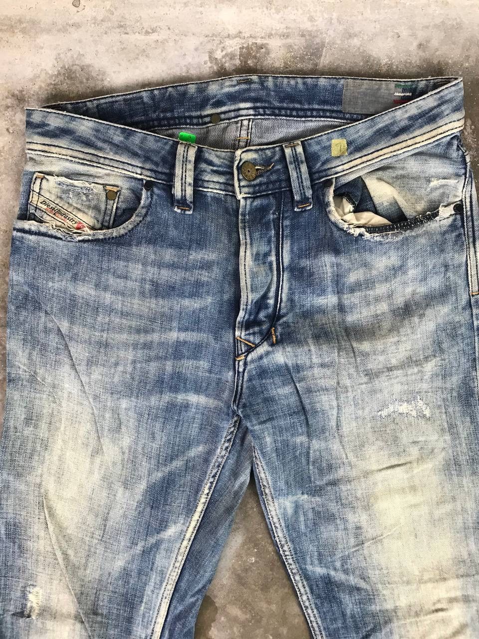 Diesel Black Gold Vintage Distressed Denim Diesel Rare Design Size US 32 / EU 48 - 3 Thumbnail