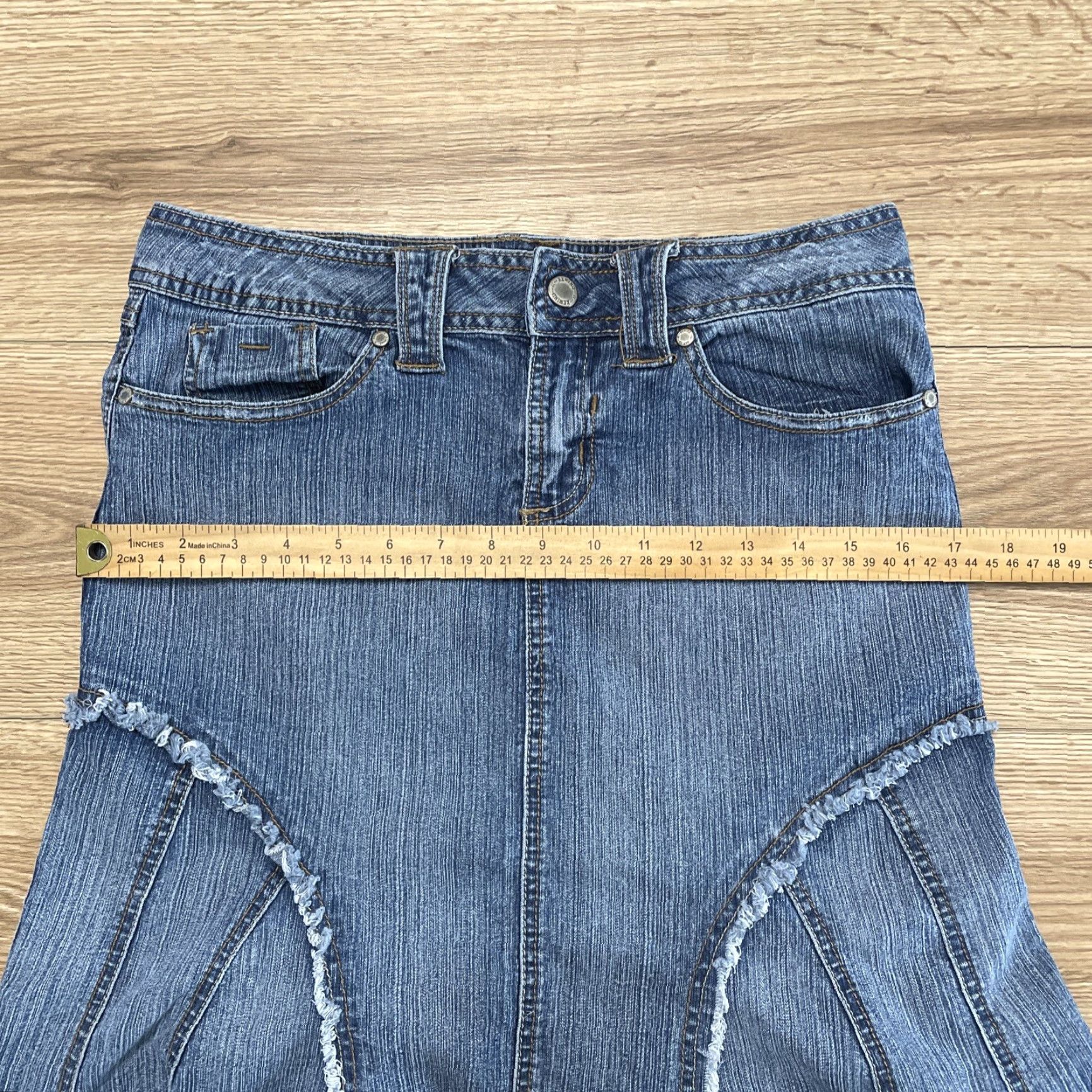 Vintage VINTAGE Rewind Denim Flare Skirt Juniors Size 7 Blue Midi with Pockets Womens Size 28" / US 6 / IT 42 - 5 Thumbnail