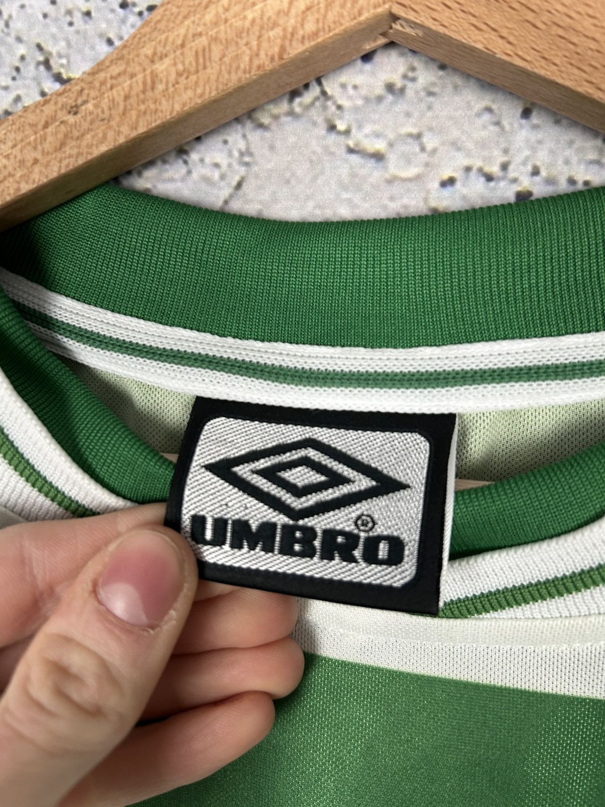 Umbro Vintage Celtic Glasgow Umbro 90s Soccer Jersey Foot all Rare Size US XL / EU 56 / 4 - 8 Thumbnail