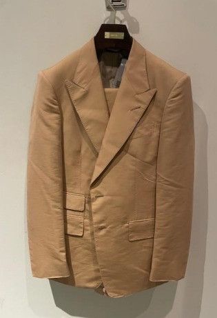 o1w1db10724 Shelton Fit Jacket in Brown Light Jackets