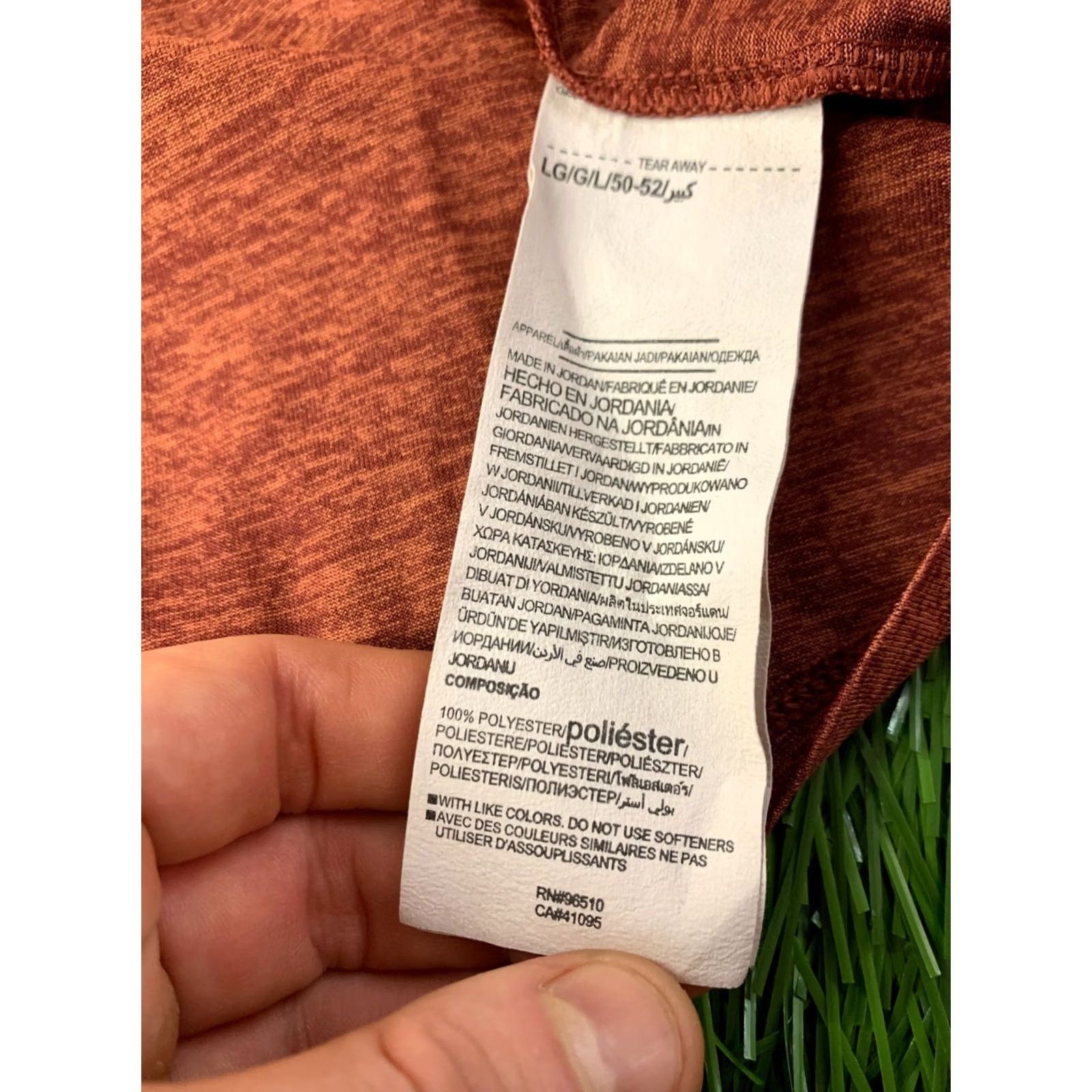 Under Armour Under Armour The Tech Tee Heatgear Shirt Shirt Men L Brown 68 cm 56 cm Short Sleeve Crew Neck 100% Polyester Classic Fit Activewear Summer CrossFit Size US L / EU 52-54 / 3 - 5 Thumbnail