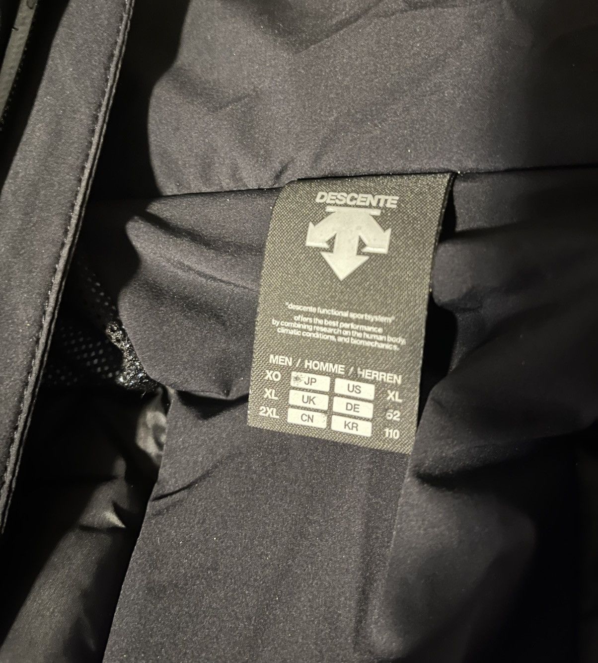 Descente Descente Insulated Ski Jacket Size US XL / EU 56 / 4 - 4 Thumbnail