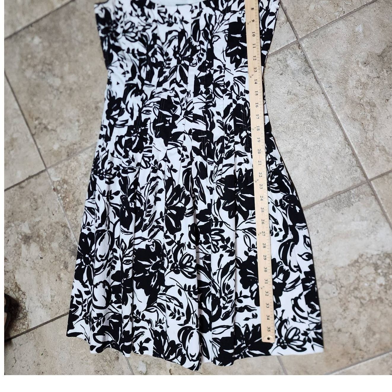 Lauren Ralph Lauren Lauren Ralph Lauren Black & White A-Line Floral dress sz 8 Size M / US 6-8 / IT 42-44 - 6 Thumbnail