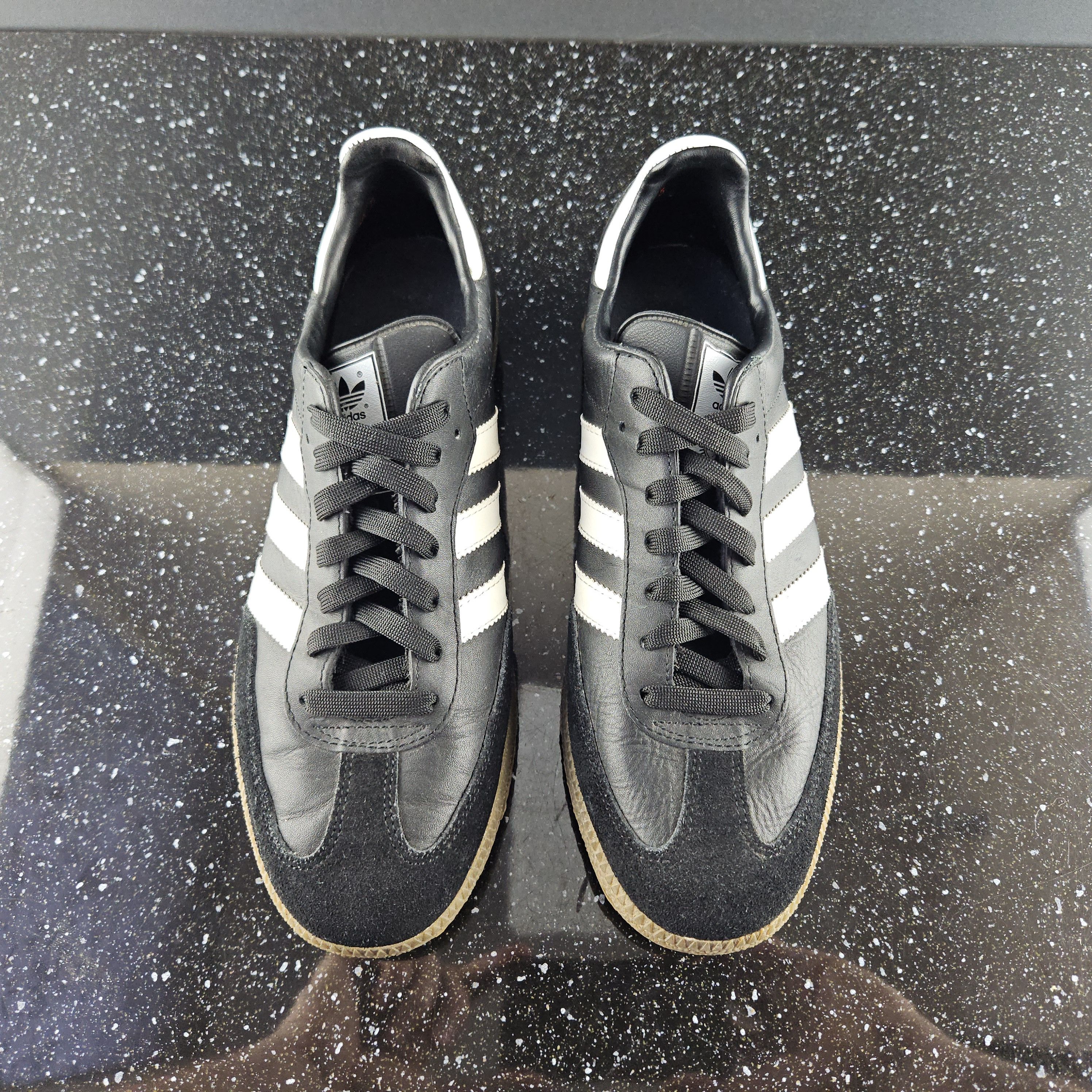 Adidas Vintage Adidas Samba black leather trainers Size US 9 / EU 42 - 9 Thumbnail