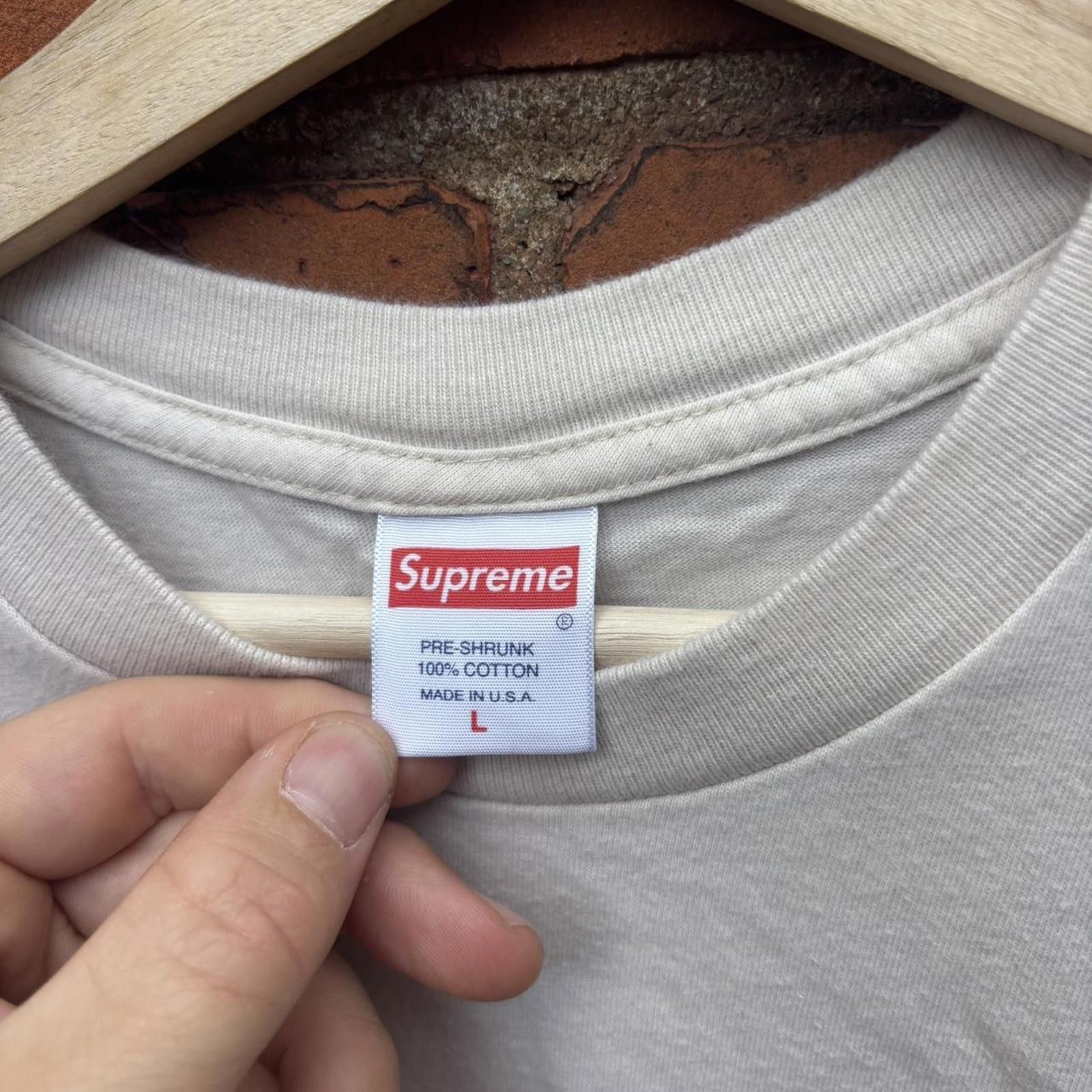 Supreme supreme guts t shirt 2018 L Size US L / EU 52-54 / 3 - 6 Thumbnail
