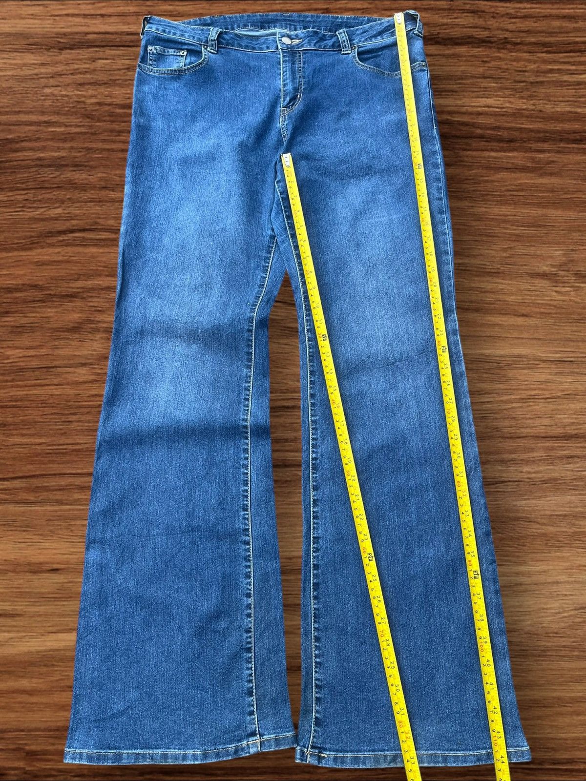Japanese Brand Vintage Y2K Japanese Brand Blue Washed Mid Rise Flare Jeans Size US 36 / EU 52 - 11 Thumbnail