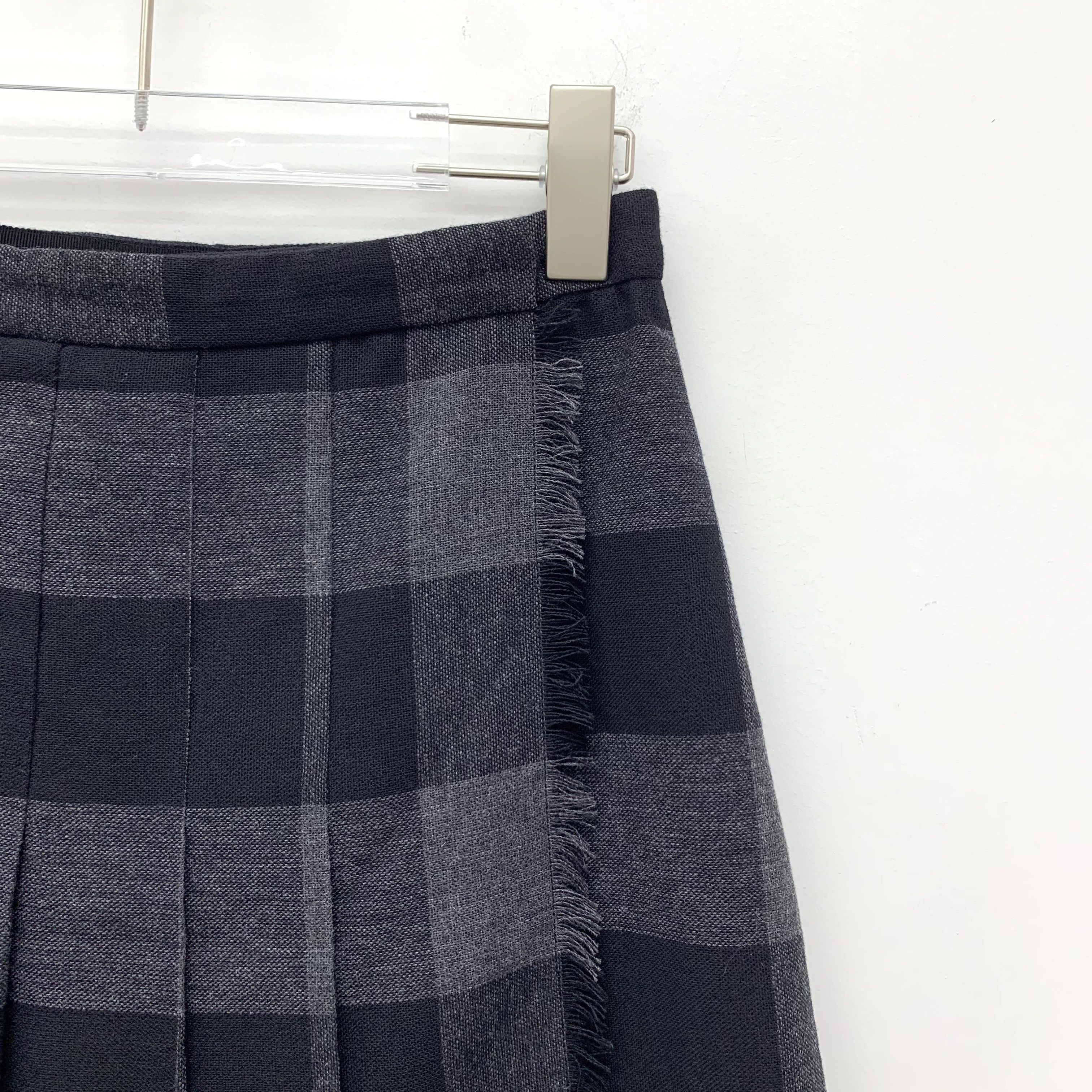 Dior Dior Pleated Skirt (Size 38) Size 26" / US 2 / IT 38 - 7 Thumbnail