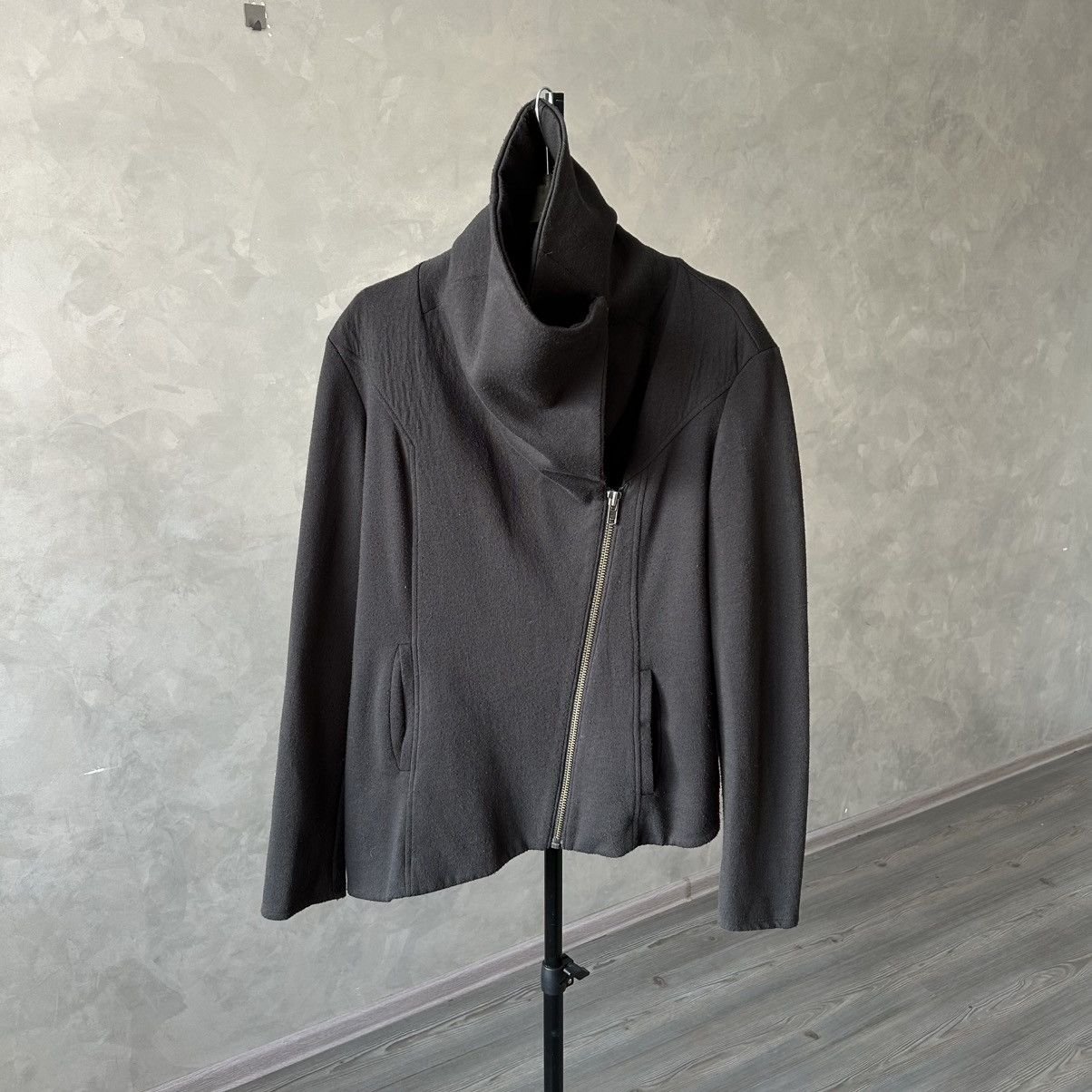 Helmut Lang Vintage Helmut Lang Asymmetrical Zip Up Size US M / EU 48-50 / 2 - 2 Thumbnail