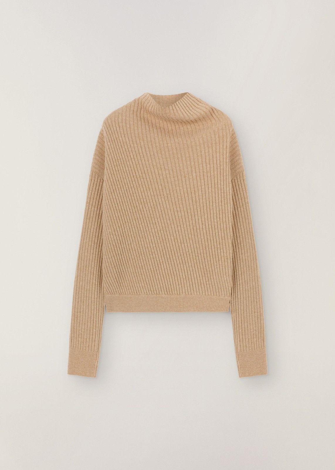 o1loc1c0124 Turtleneck Sweater in Beige