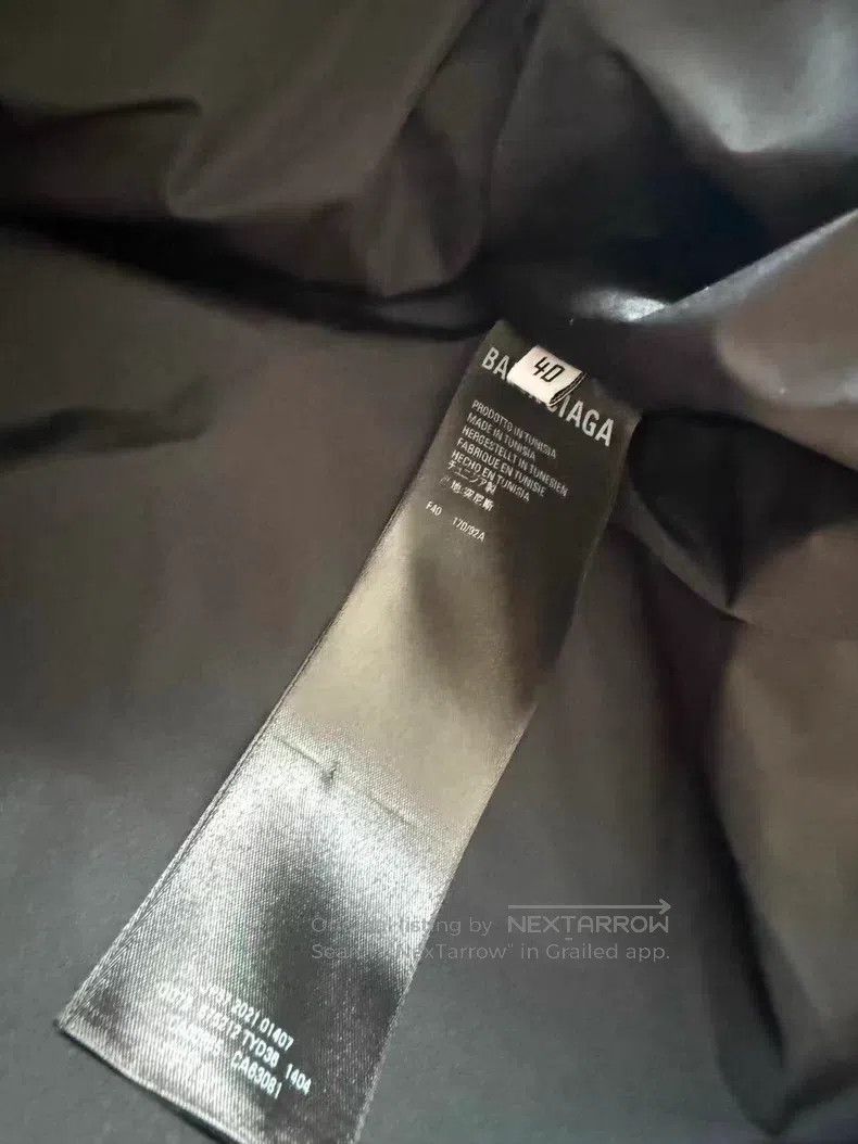 Balenciaga Balenciaga Gray double hook logo oversized down jacket Size S / US 4 / IT 40 - 4 Thumbnail