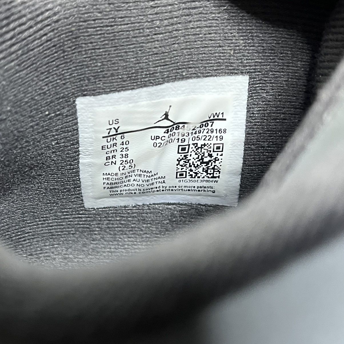 Jordan Brand 2019 cool grey 4s Size US 7 / EU 40 - 7 Thumbnail