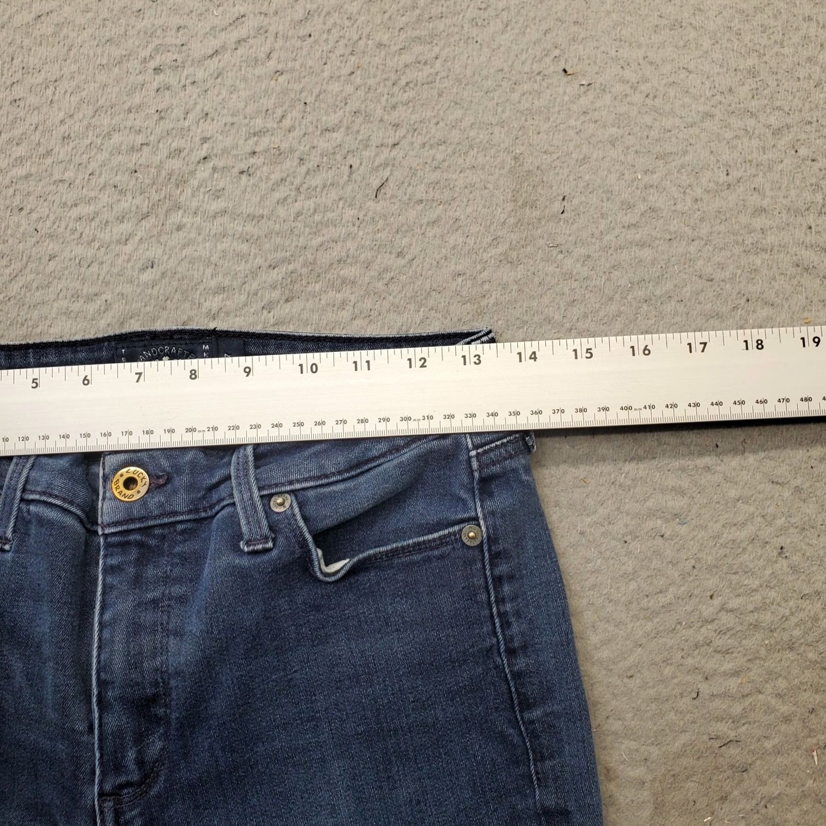 Lucky Brand Lucky Brand Skinny Jeans Womens 4 Blue Denim Hayden Slim Fit 5-Pocket Size 4 27 Inseam 28" Color Blue (Medium Wash) 1990s? Size 27" / US 4 / IT 40 - 6 Thumbnail