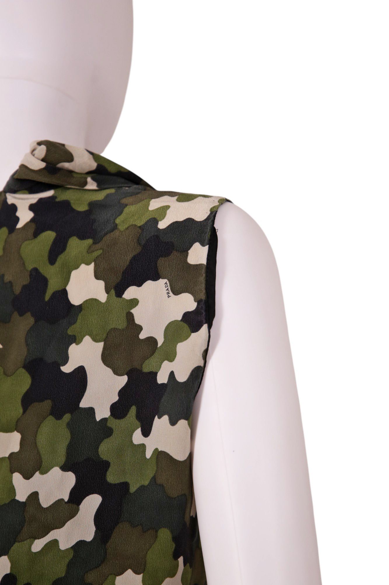 Prada Pre - Fall 2010 Camo Sleveless Tank Top Size M / US 6-8 / IT 42-44 - 11 Thumbnail