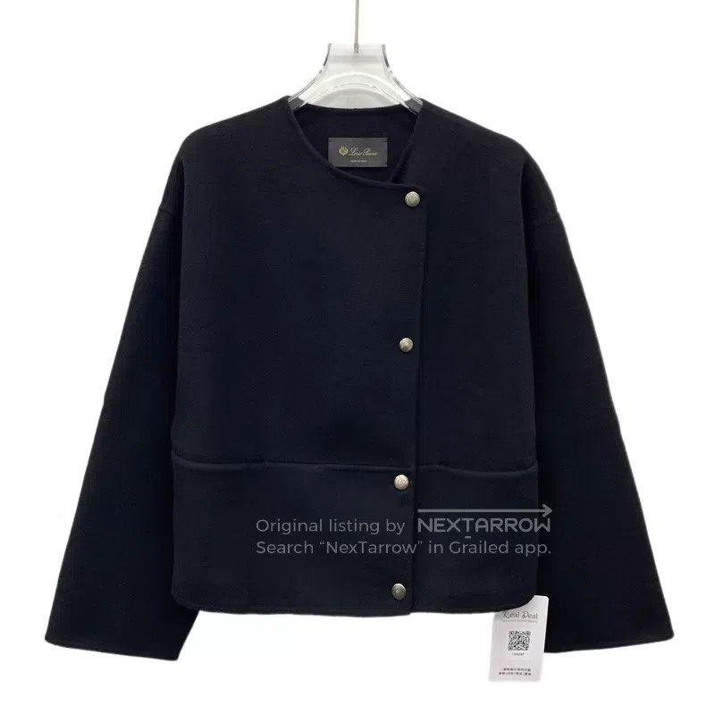 Loro Piana Loro Piana Black Cashmere Crewneck Single-Breasted Long Sl Size 4XL / US 24-26 - 1 Thumbnail