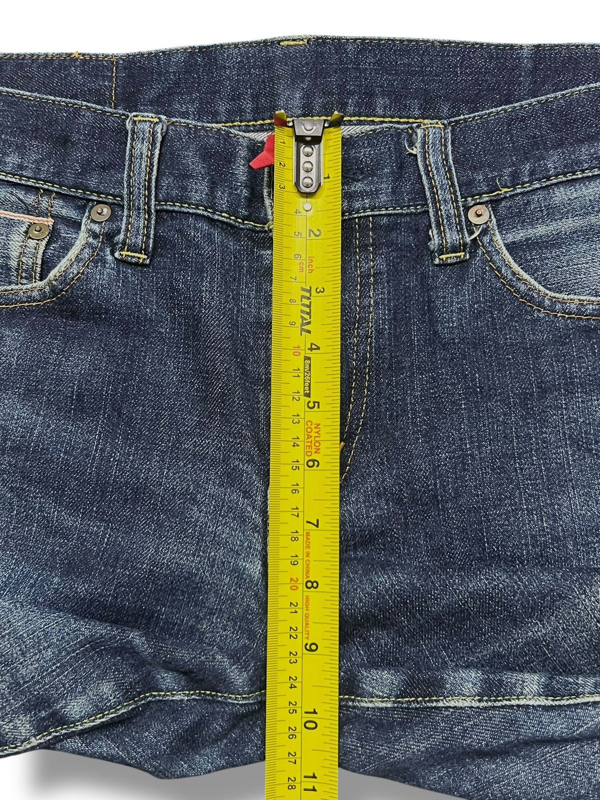 Uniqlo Vintage Uniqlo UJ Selvedge Denim Japan - Vintage Wash | W33 Size US 33 - 20 Thumbnail