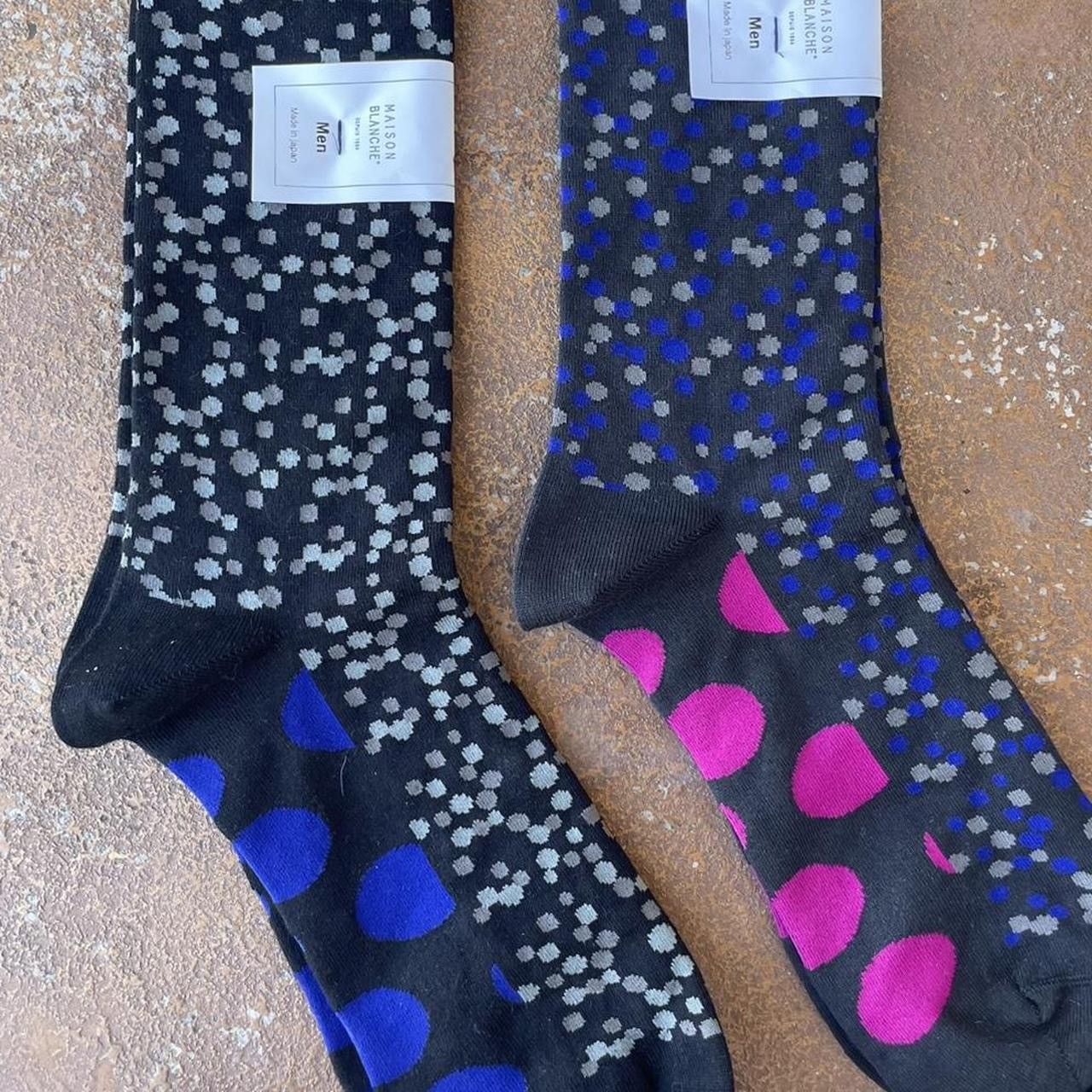 Urban Outfitters NWT Men’s MAISON BLANCHE polka black geometric socks sz Size ONE SIZE - 3 Thumbnail