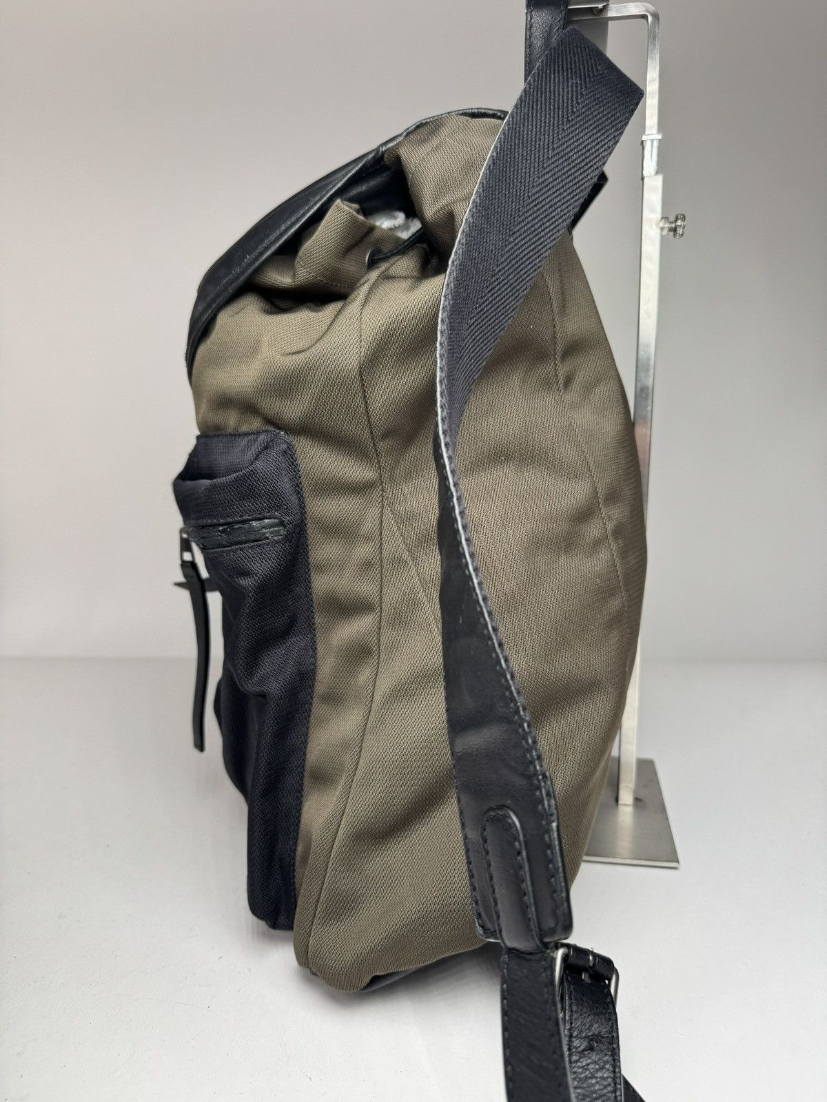 Balenciaga Vintage Balenciaga City Backpack Khaki Navy Size ONE SIZE - 7 Thumbnail