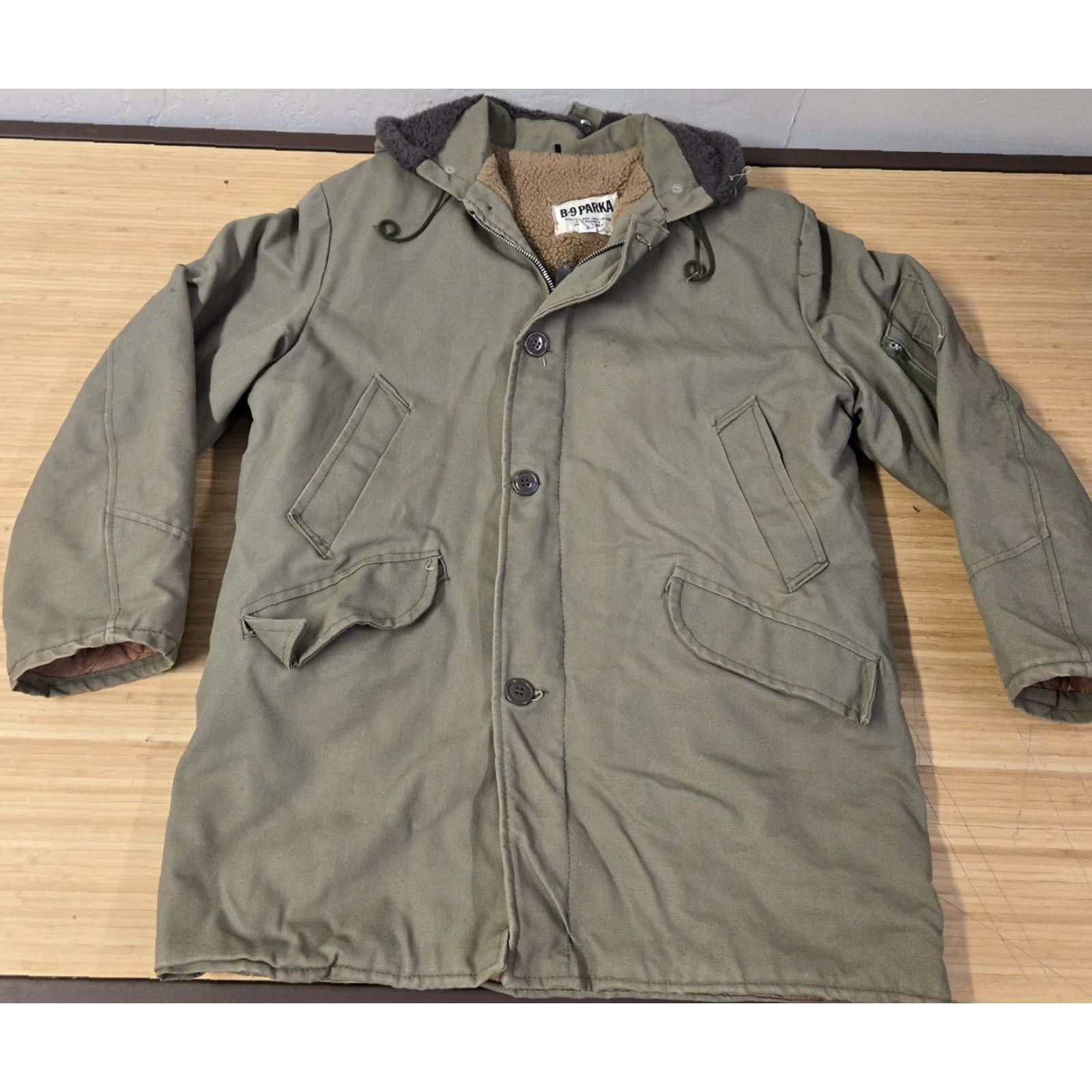 Vintage Vintage B-9 Parka Jacket Mens Medium Green Insulated Hooded Coat 90s User: Vintage B-9 Parka Jacket Mens Medium Green Insulated Hooded Coat 90s Size US M / EU 48-50 / 2 - 2 Thumbnail