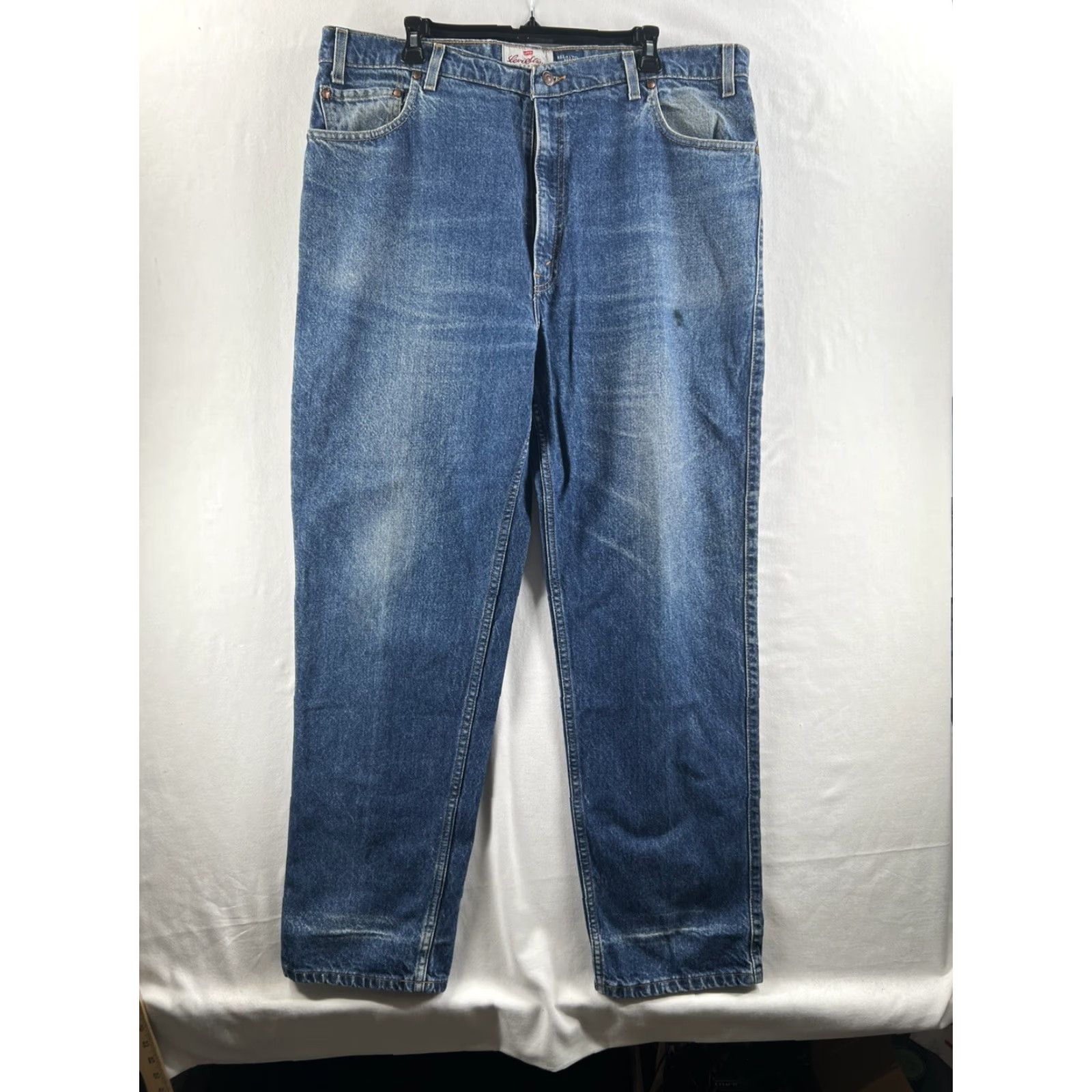 Levi's VINTAGE Levi's 540 Jeans Mens 42x32 Relaxed Fit Blue 5-Pocket High Rise Denim Cotton Blend Belt Loops USA Classic 90s Style Mens Size US 42 / EU 58 - 2 Thumbnail