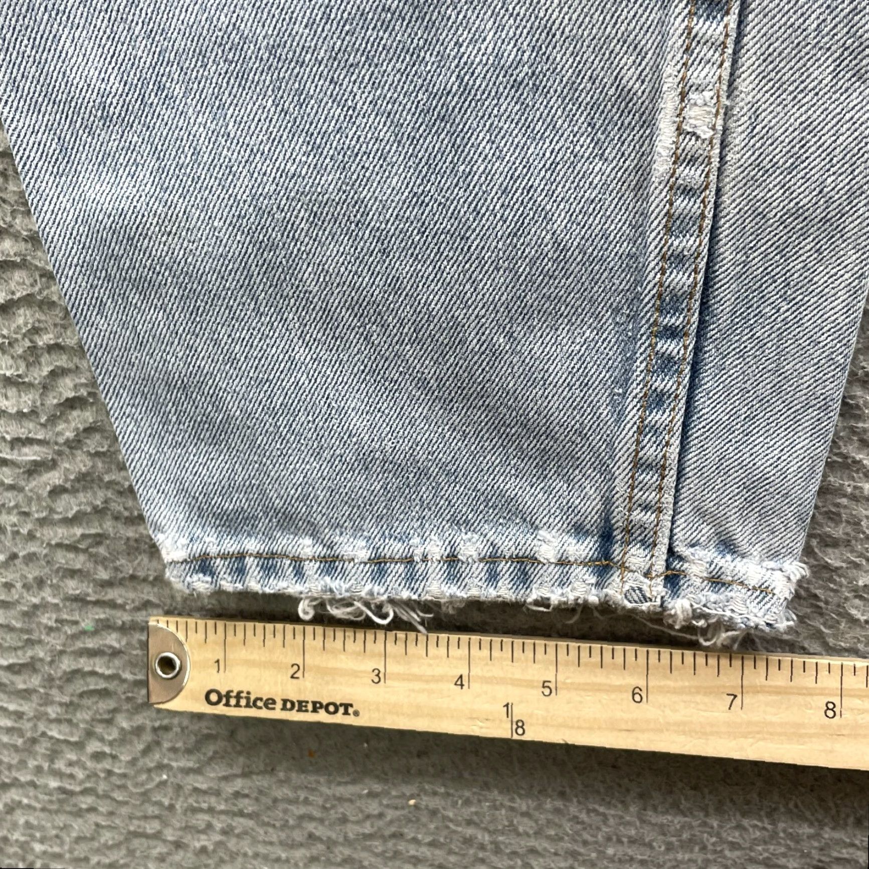 Levi's VINTAGE Levi's Jeans 560 Streetwear 90s 80s Y2k Denim Blue 31x34 Men Regular Slim Fit 5-Pocket Cotton Leather Patch Zipper Button Rise Mid fold Size US 31 - 5 Thumbnail