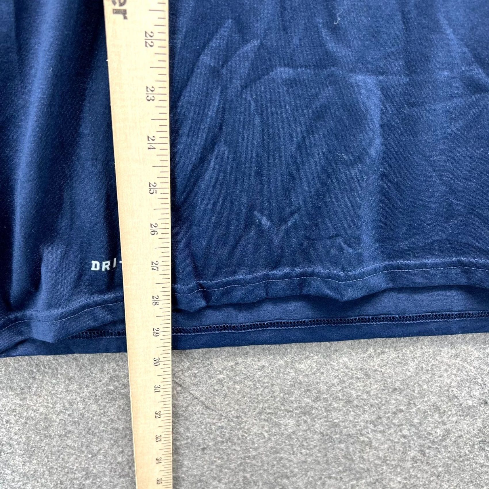 Nike VINTAGE Nike Shirt Mens Large Blue Crewneck Dri-Fit Athletic Jersey Running Crewneck Clothing Nike Dri-FIT Logo All Seasons Mens Vintage Body Size US L / EU 52-54 / 3 - 6 Thumbnail