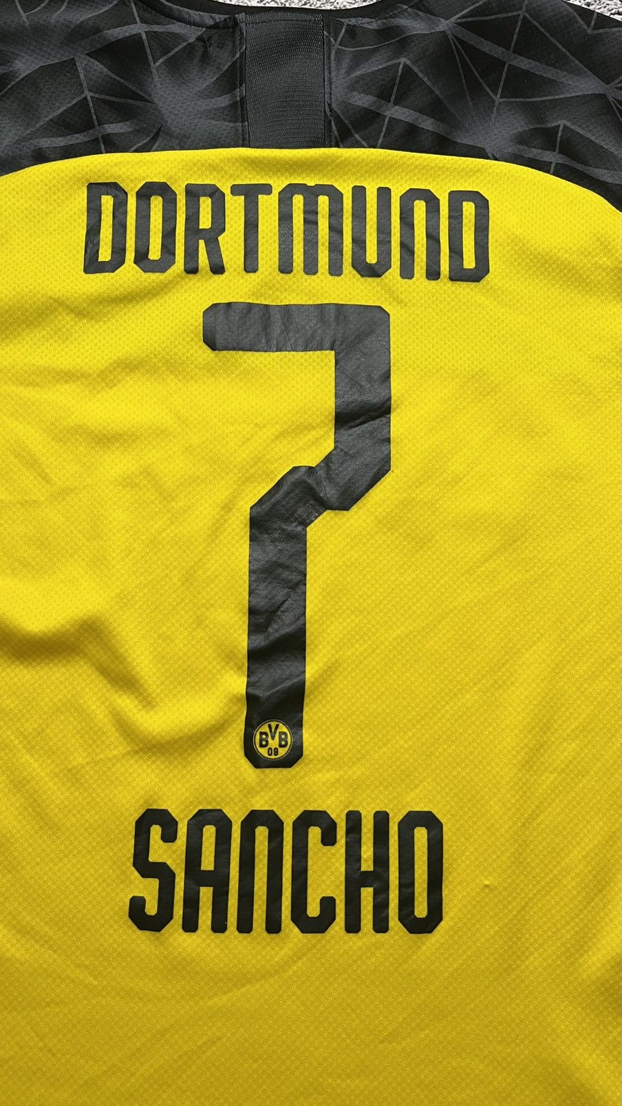 Puma 2019-2020 FC Borussia Dortmund Jadon Sancho puma jersey Size US L / EU 52-54 / 3 - 7 Thumbnail