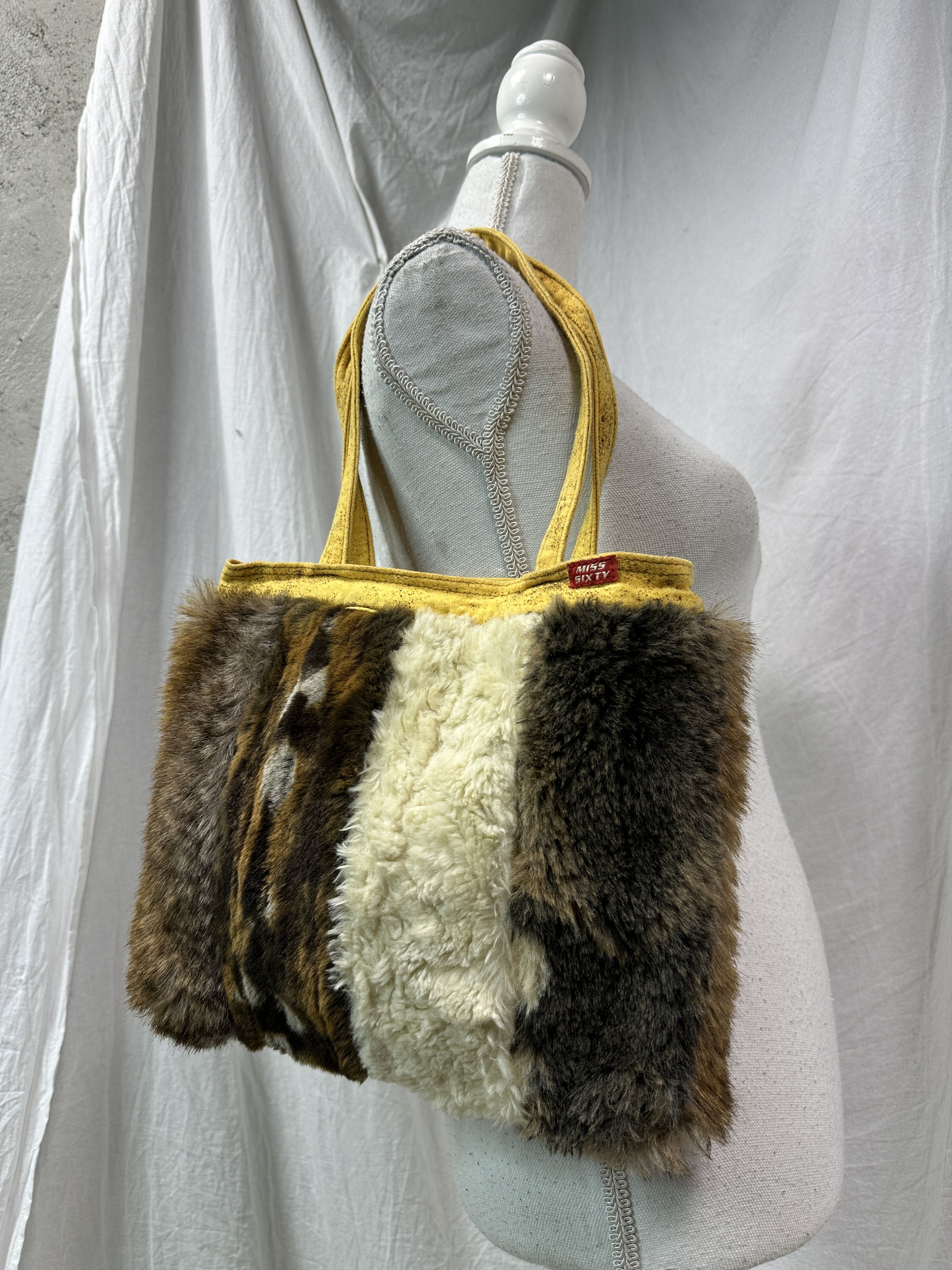 Miss Sixty Vintage Avant Garde Fur Miss Sixty Bag 00s Size ONE SIZE - 1 Thumbnail
