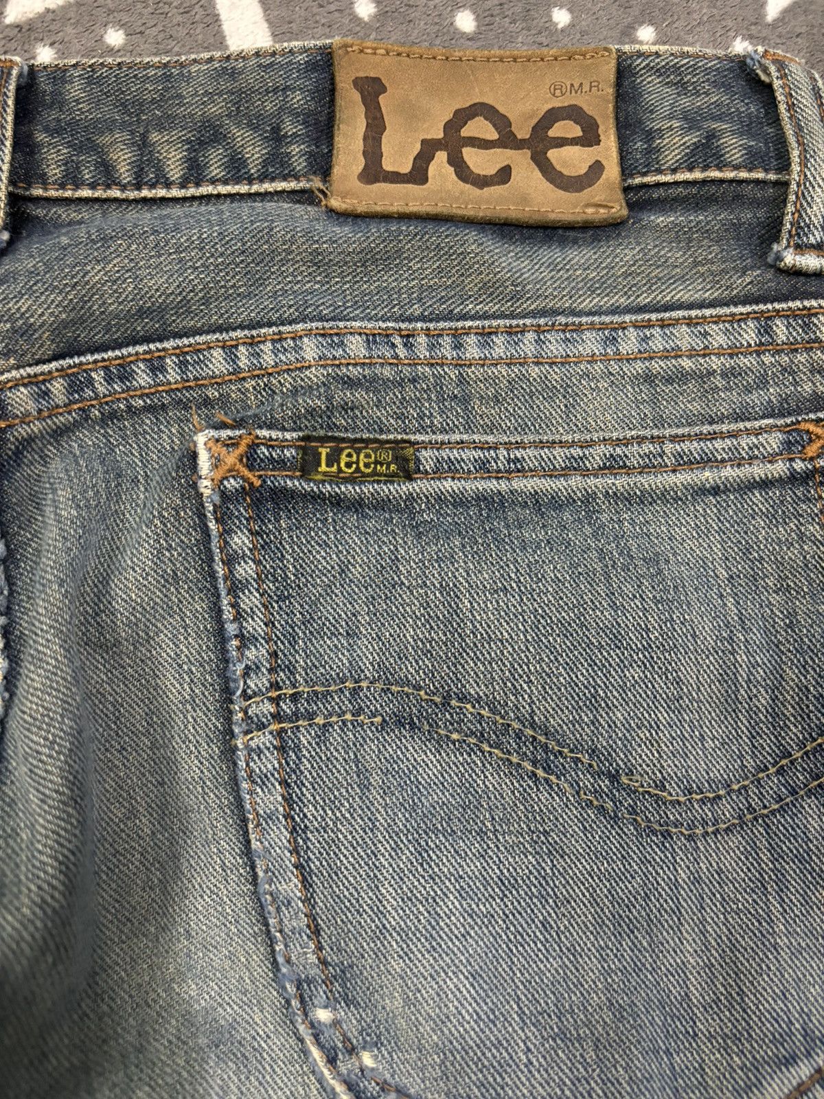 Lee Vintage 90s Lee Flare Bell Bottom Distressed Jeans Size US 30 / EU 46 - 13 Thumbnail