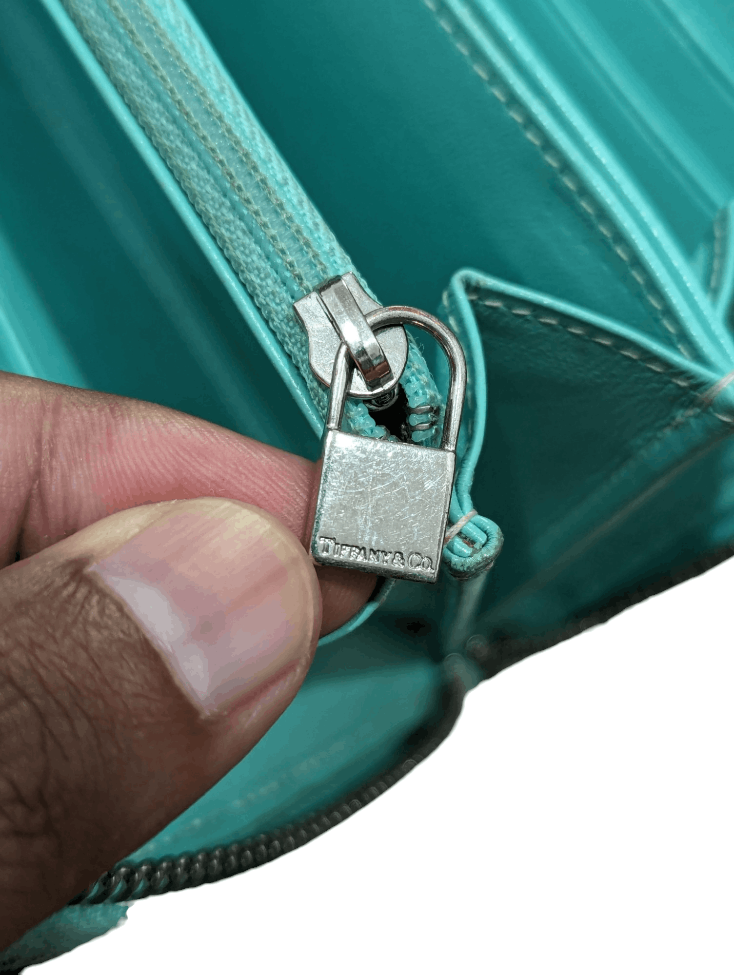 Tiffany & Co. Tiffany & Co Round Zipper Wallet Purse Size ONE SIZE - 11 Thumbnail