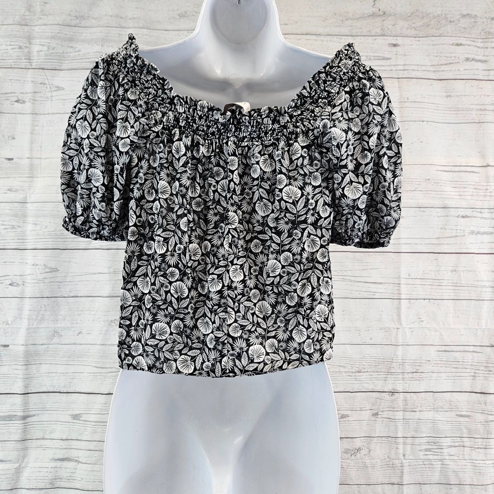 Ann Taylor VINTAGE Ann Taylor LOFT Womens Off The Shoulder Top Sz 2XSP Black White Shirt Womens Size XXS / US 00 / IT 34 - 3 Thumbnail