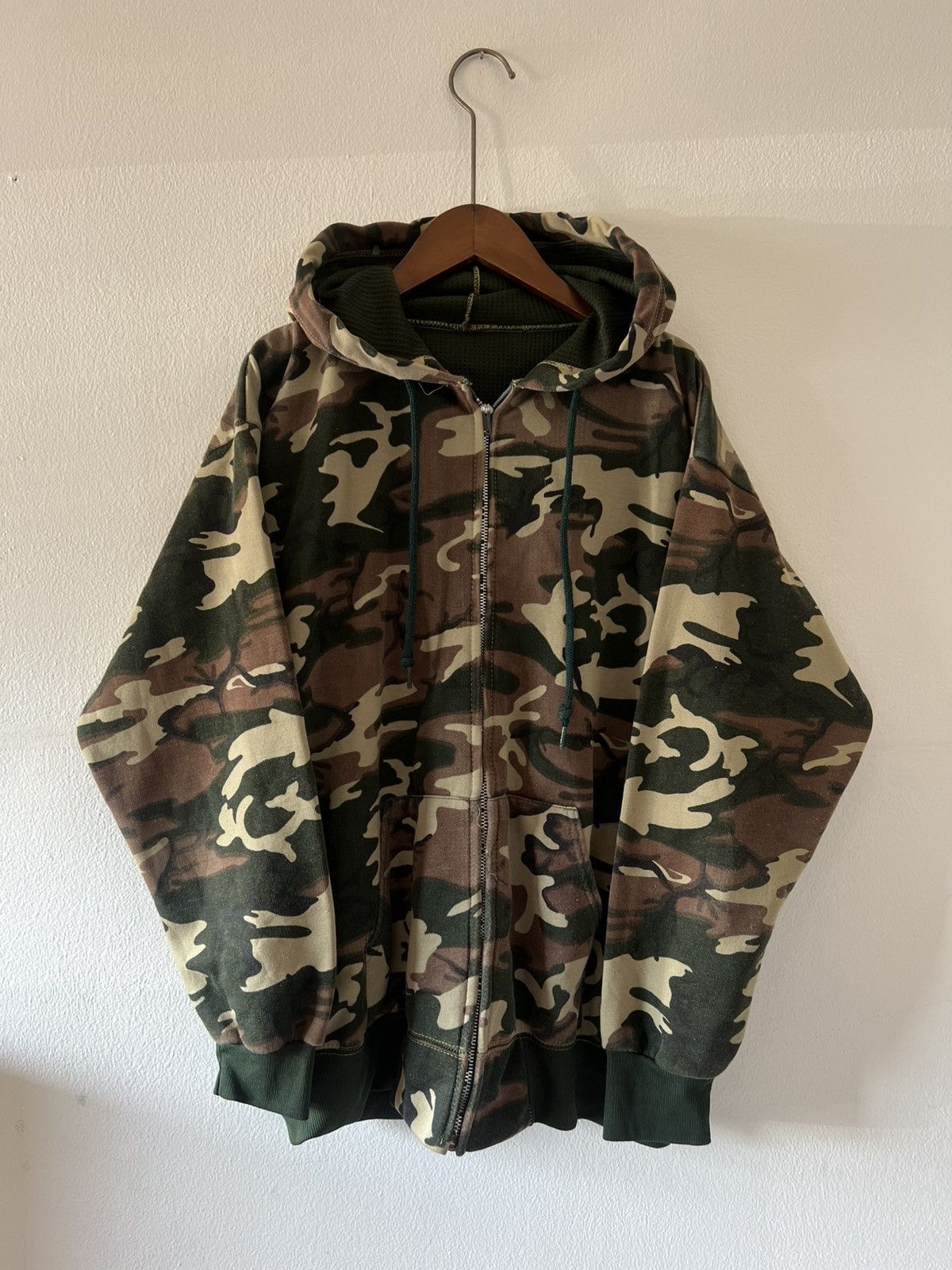 Vintage Vintage 80s Thermal Lined Camo Hoodie Zip Up Distressed ERD Size US M / EU 48-50 / 2 - 3 Thumbnail