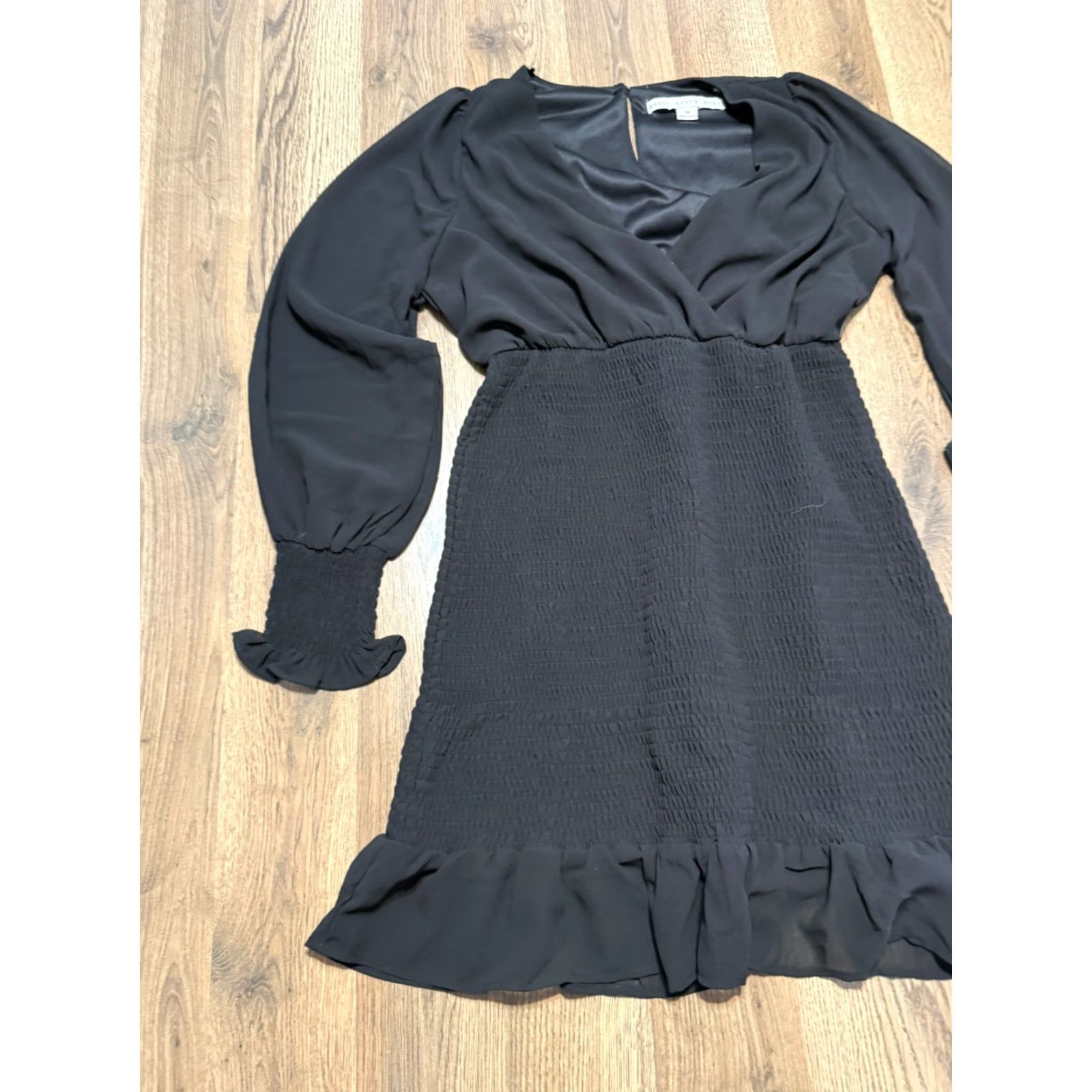 Vintage **Hyfve Women's Black Long Sleeve V-neck Ruffle Hem Medium Dress** User: Hyfve Women's Black Long Sleeve V-neck Ruffle Hem Medium Dress Size M / US 6-8 / IT 42-44 - 3 Thumbnail