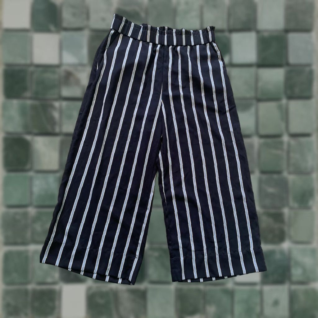 H&M H & M Blue Striped Pants Womens Size 10 Regular Dress Pants Casual Classic Fit Zip Closure Size 32" / US 10 / IT 46 - 1 Thumbnail