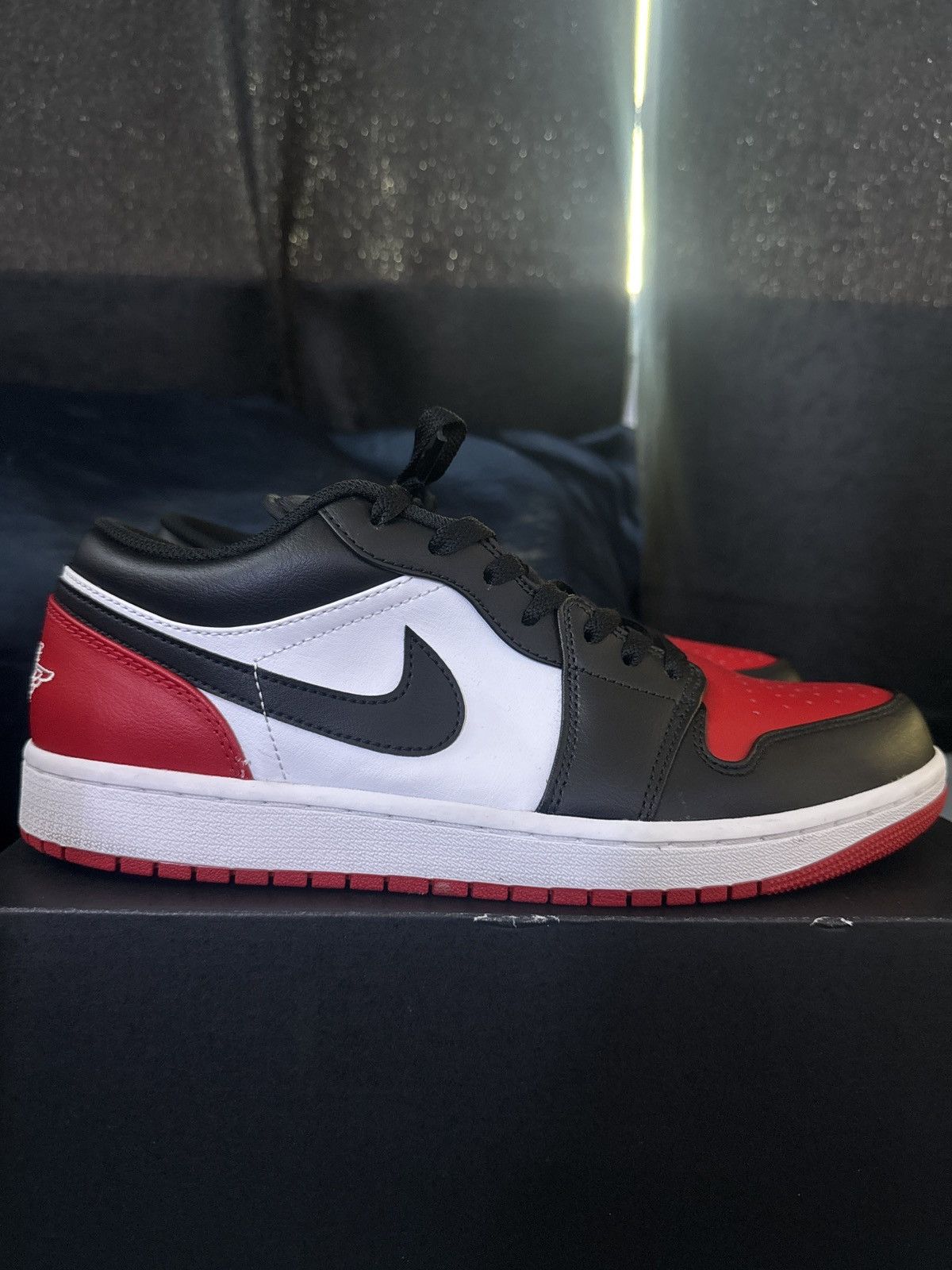 Jordan Brand × Nike Air Jordan 1 low Size US 10.5 / EU 43-44 - 2 Thumbnail