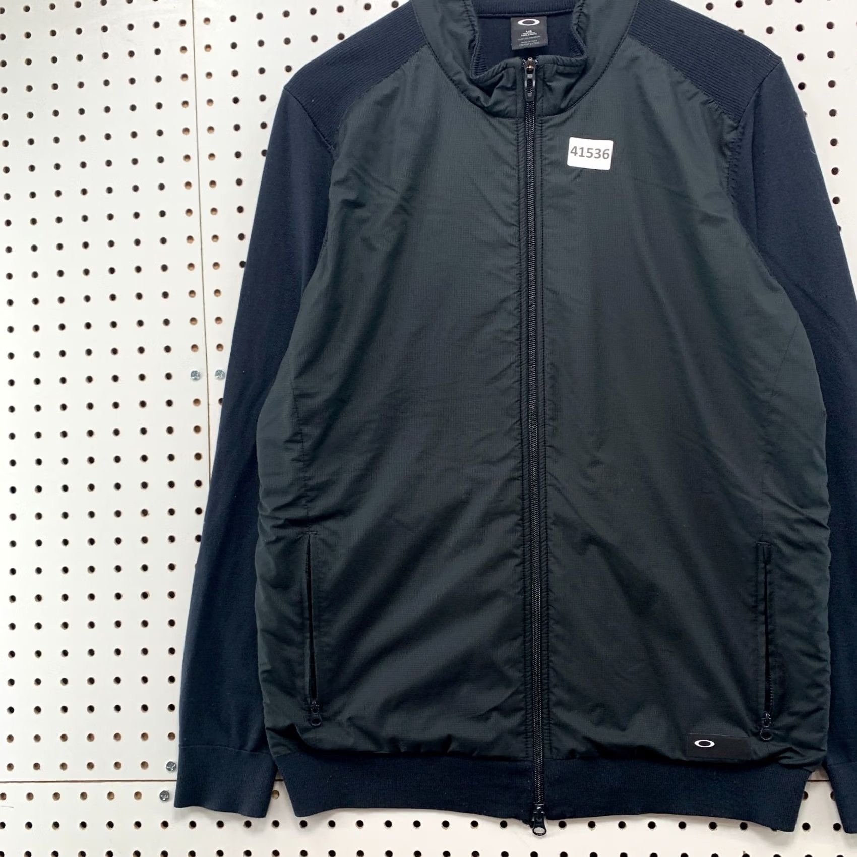 Oakley Oakley Windbreaker Jacket Mens Large Black Lightweight Tailored Fit 21x27.5 Size US L / EU 52-54 / 3 - 6 Thumbnail