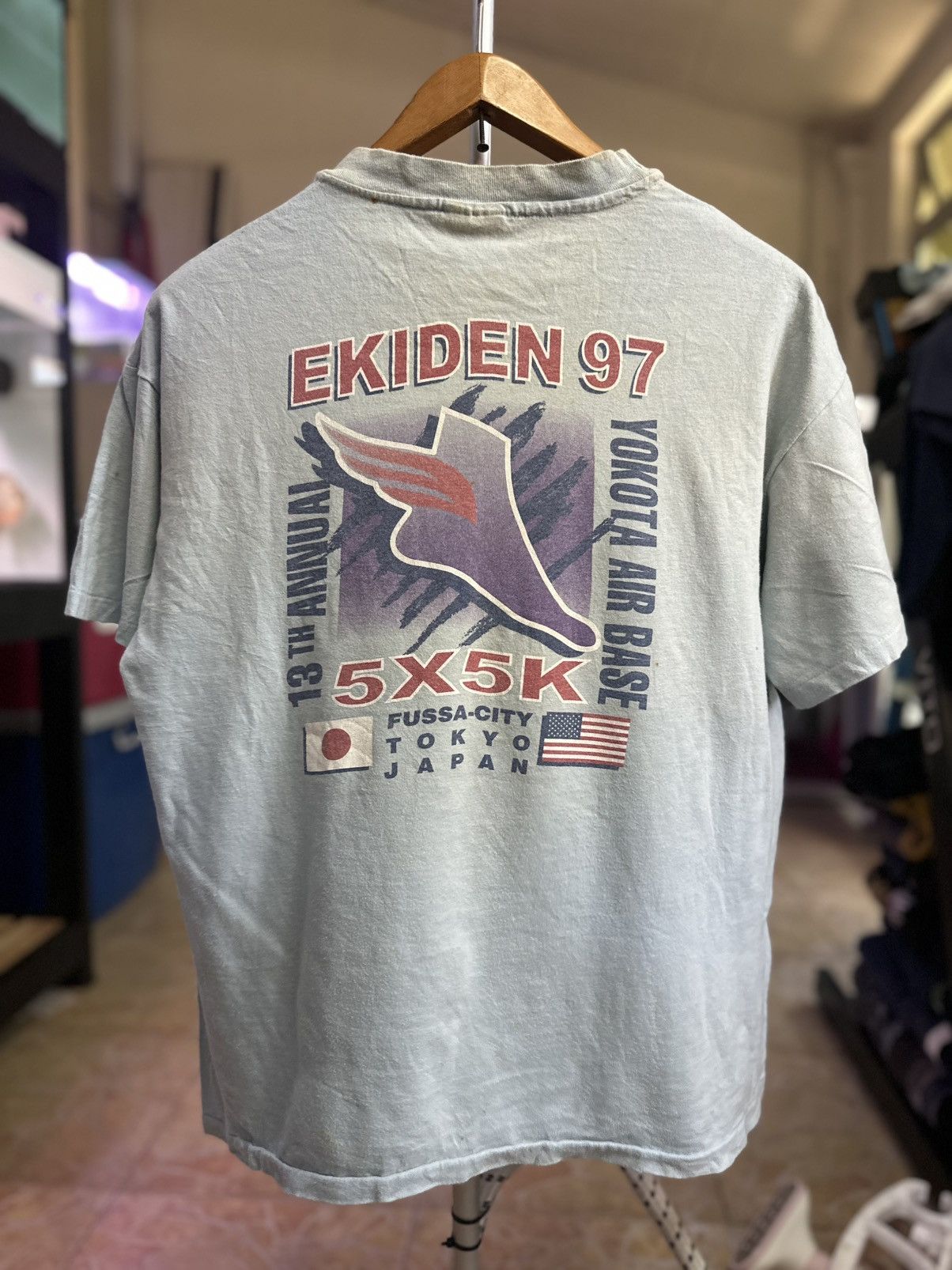 Vintage Vintage faded tshirt Size US L / EU 52-54 / 3 - 1 Thumbnail