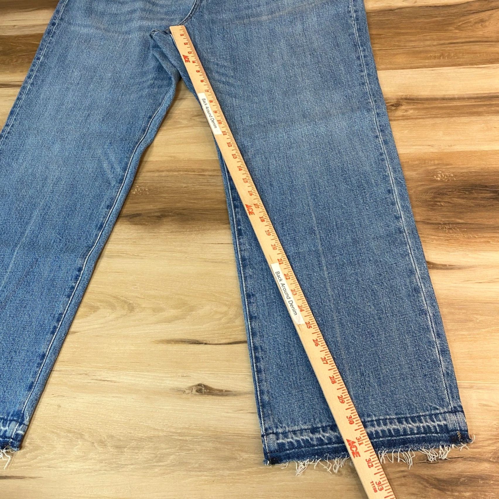 J.Crew J.Crew Jeans 84 Straight Womens Size 34 Light Wash Denim Distressed Hem Casual Pants Size 24" / US 00 / IT 34 - 6 Thumbnail