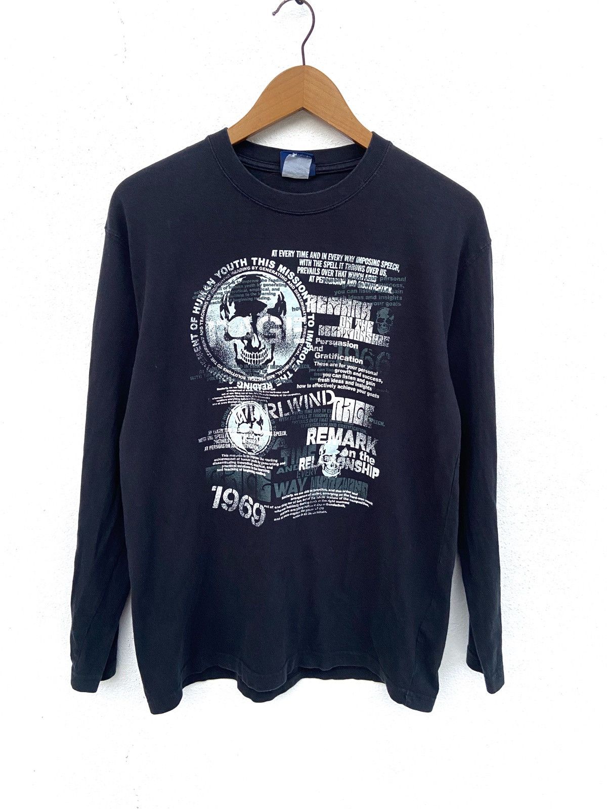 Skullcandy 🔥 Original Graphic skulls t shirt long sleeve Size US M / EU 48-50 / 2 - 2 Thumbnail