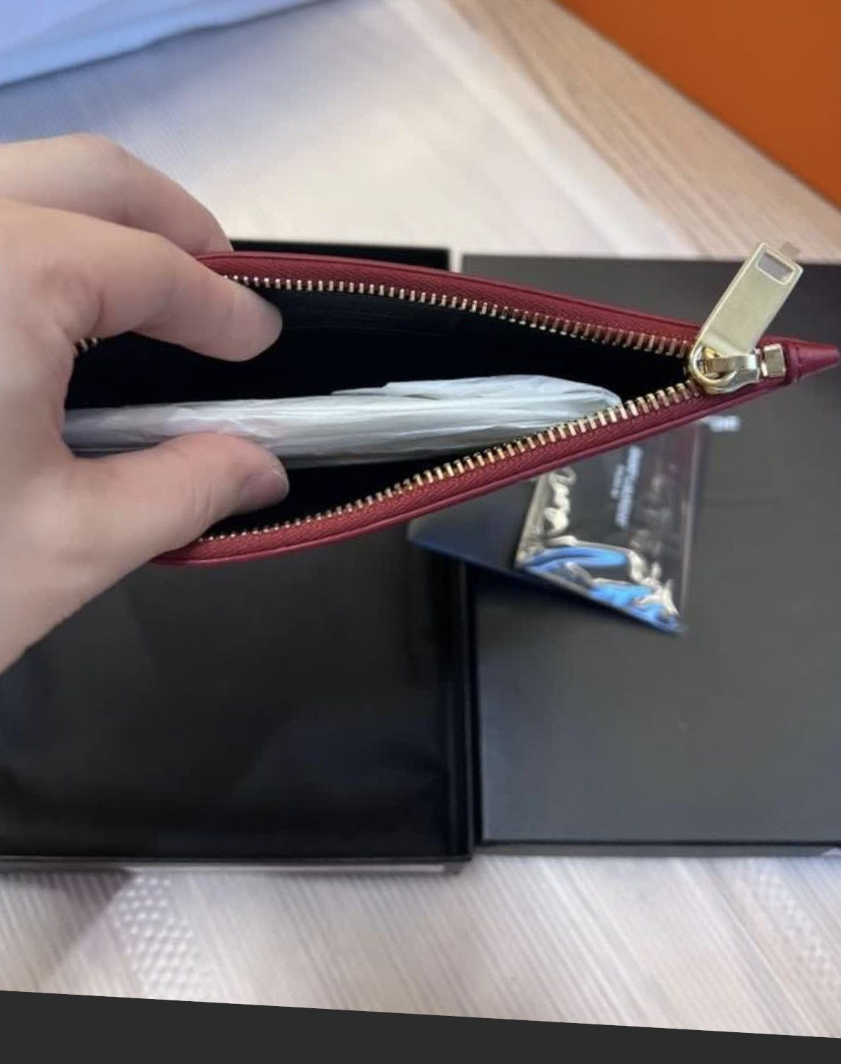 Yves Saint Laurent YSL Saint Laurent M#I@boxpouch Size ONE SIZE - 5 Thumbnail