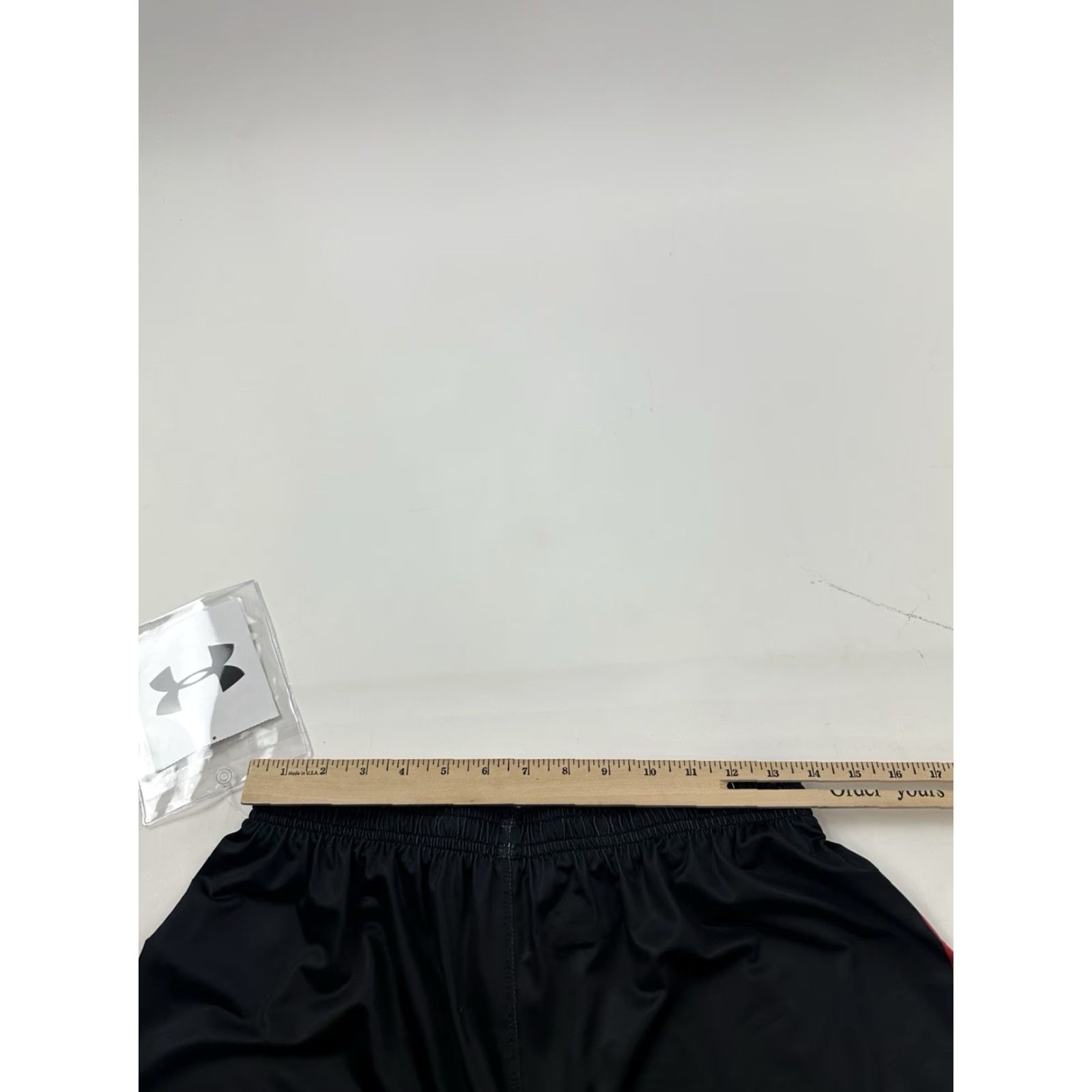 Under Armour Under Armour Shorts Mens Medium Black Armourfuse Volleyball Cross Training Gym Athletic Mens Size US 31 - 6 Thumbnail