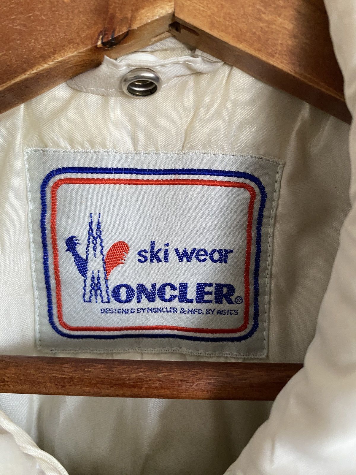 Moncler Very Rare Vintage Brand Moncler By Asics Ski Jacket 1999s Size US M / EU 48-50 / 2 - 9 Thumbnail