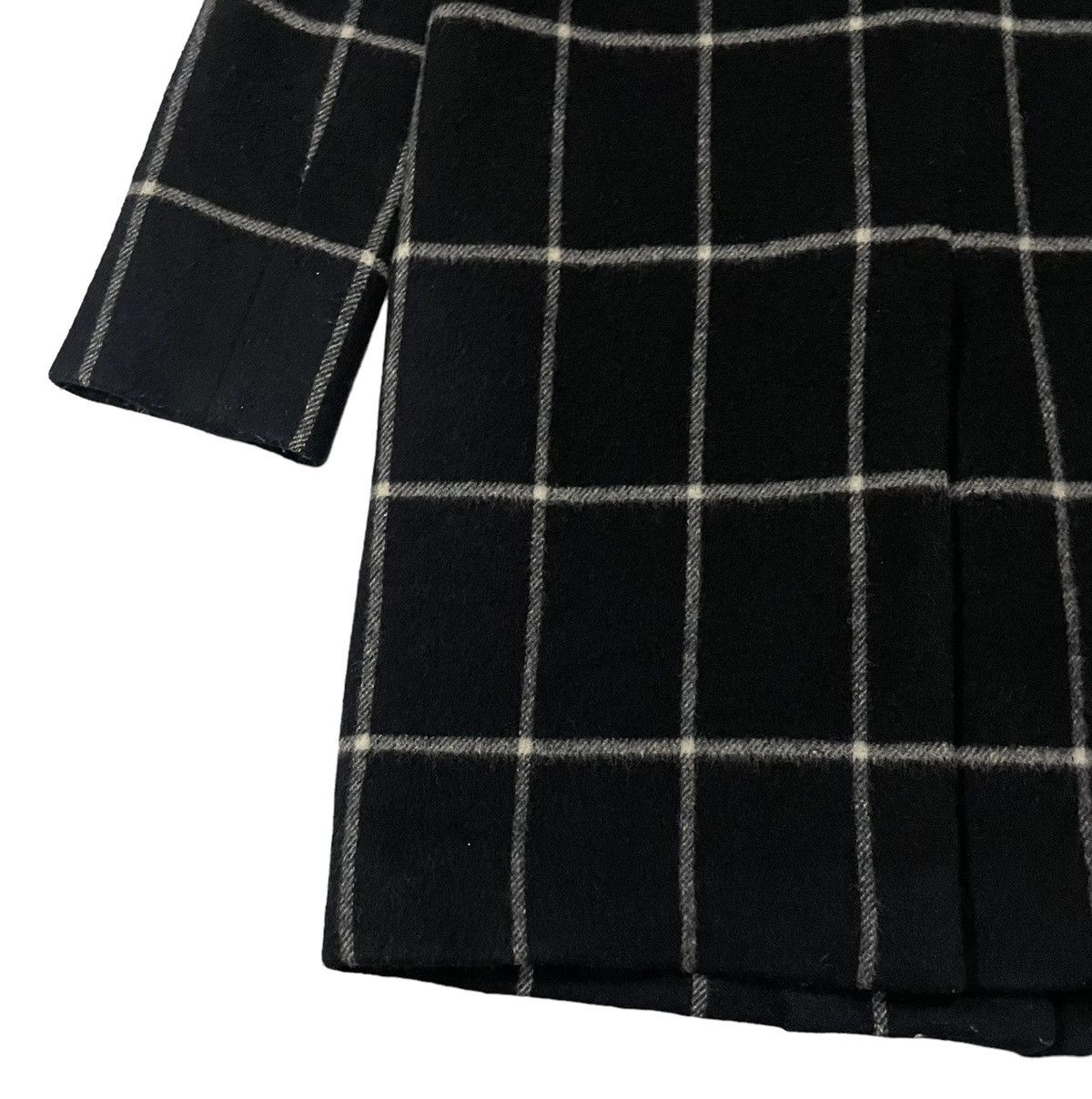 Lanvin Vintage Lanvin Collection Wool Tartan Long Jacket Size M / US 6-8 / IT 42-44 - 13 Thumbnail