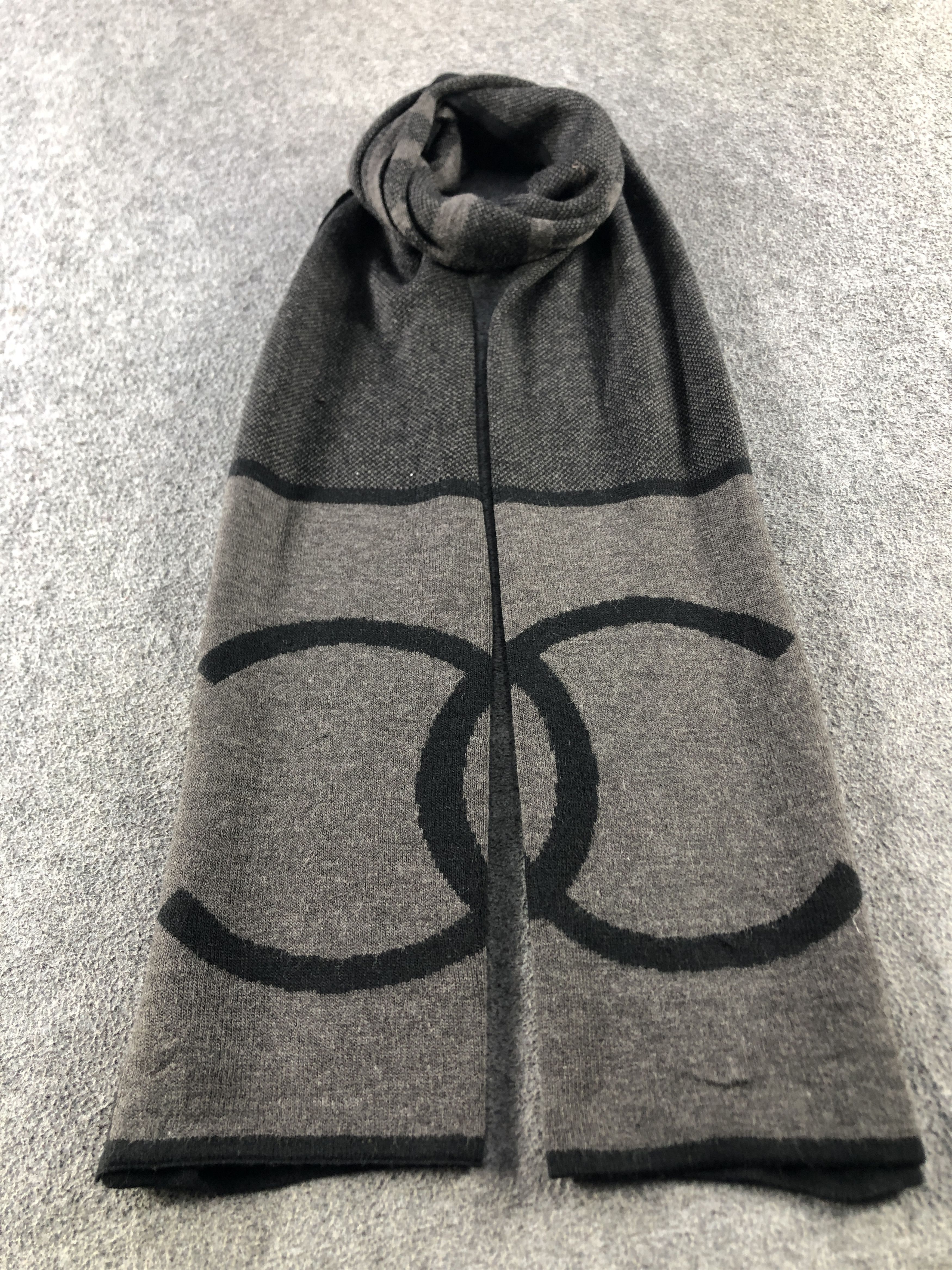 Vintage Chanel Big Logo Scarf / Muffler / Neckwear P Size ONE SIZE - 2 Thumbnail