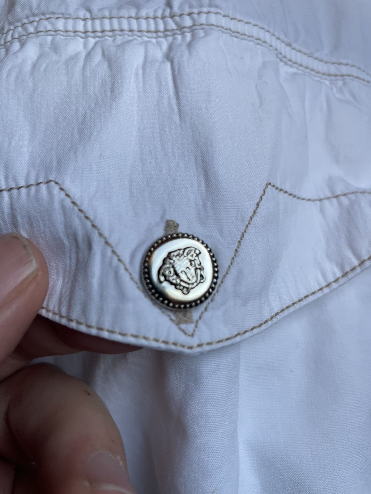 Versace Jeans Couture 90s Versace Jeans Couture white boxy fit shirt Size US XL / EU 56 / 4 - 7 Thumbnail
